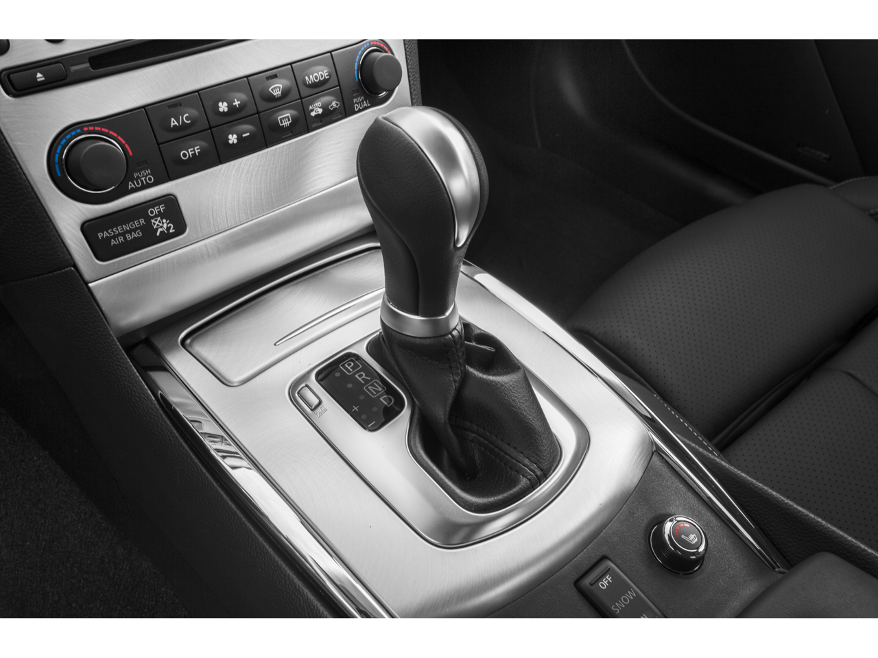 2015 INFINITI Q60 Coupe 2dr Auto AWD