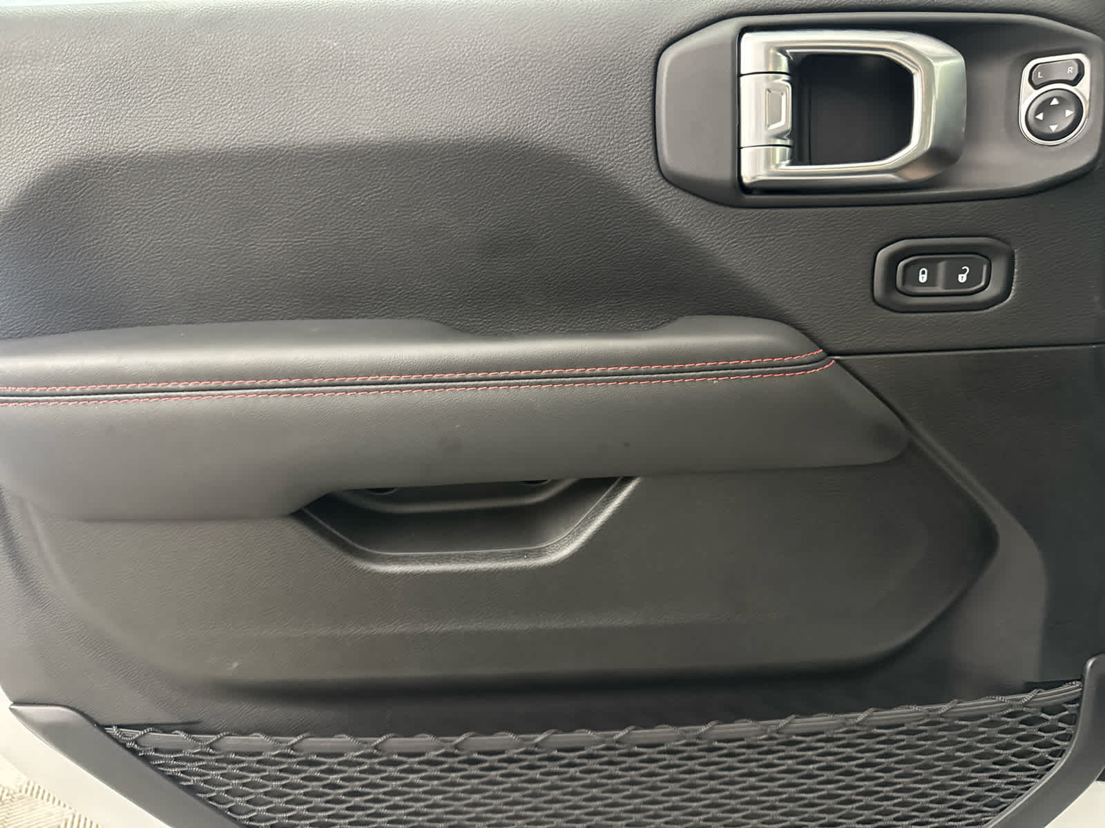 2025 Jeep Wrangler Rubicon X