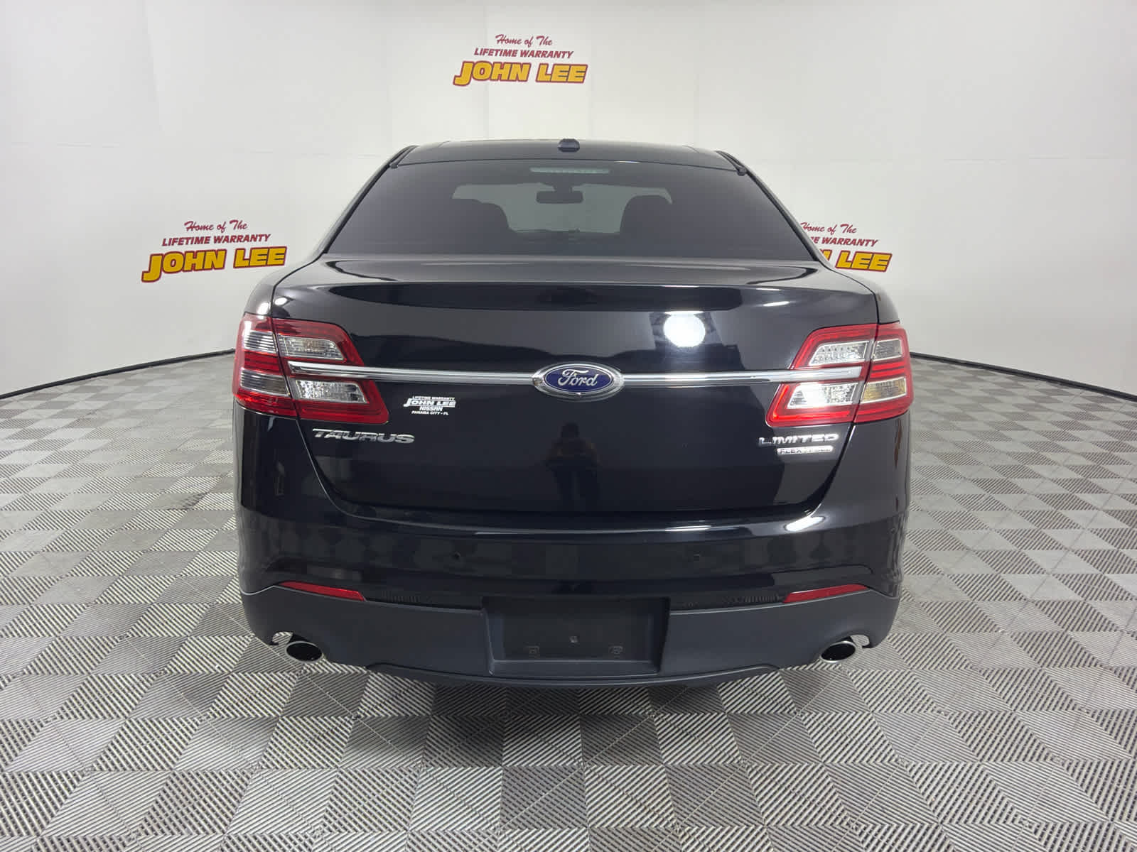 2016 Ford Taurus Limited