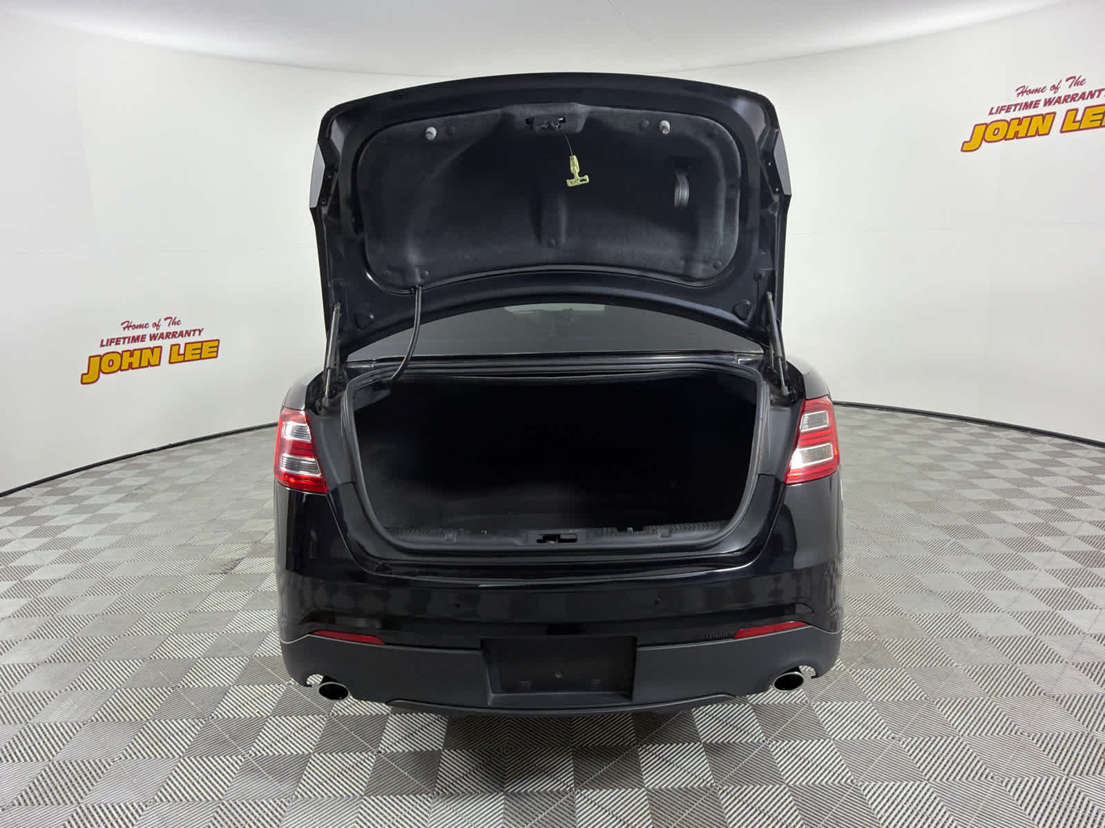 2016 Ford Taurus Limited