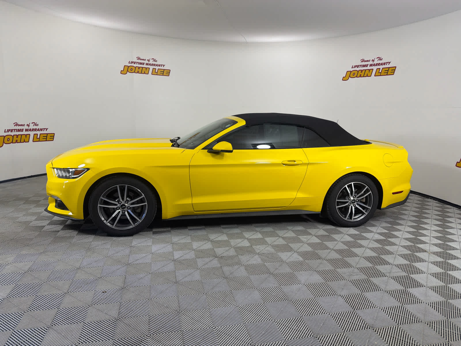 2016 Ford Mustang EcoBoost Premium