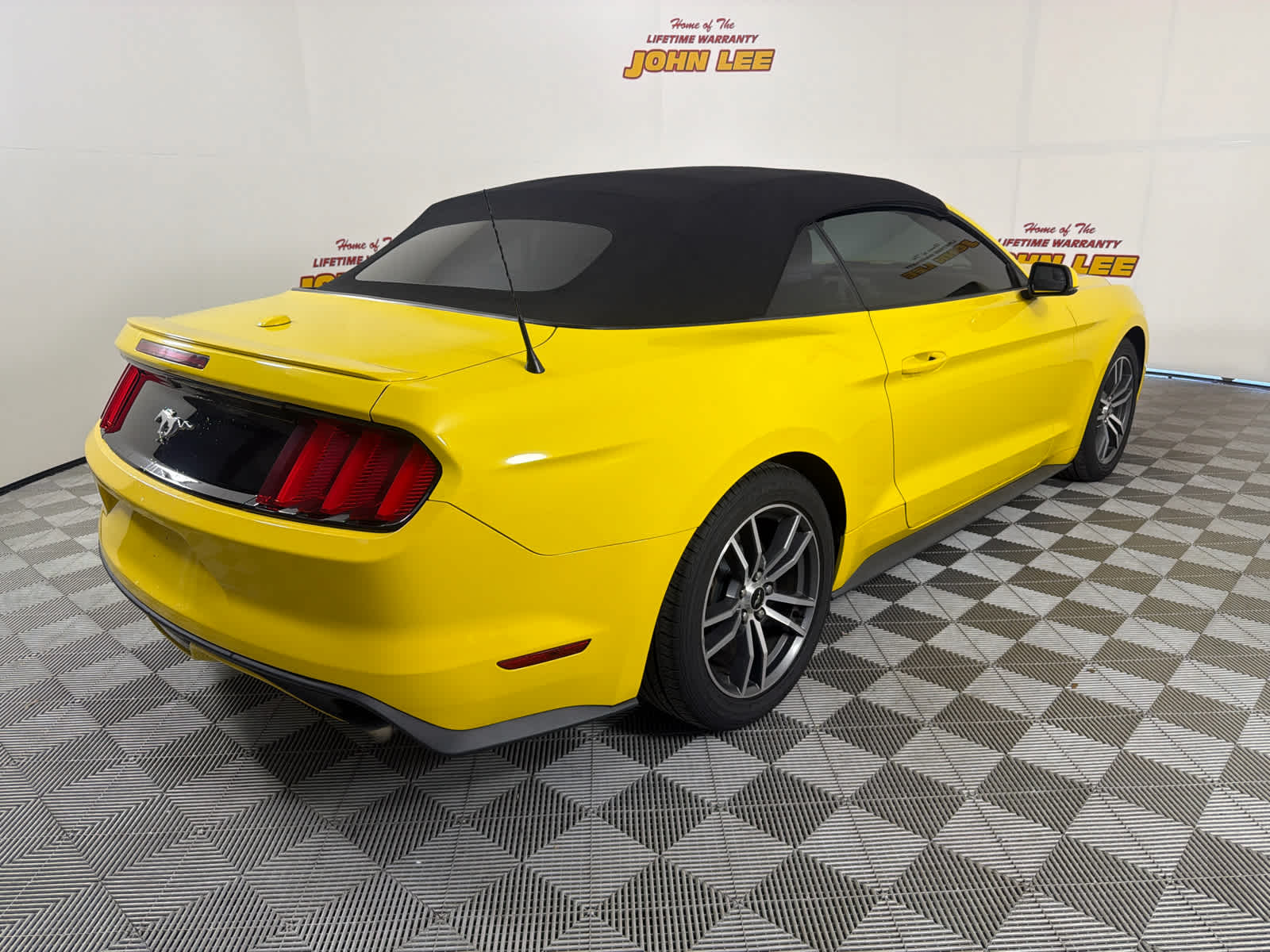 2016 Ford Mustang EcoBoost Premium