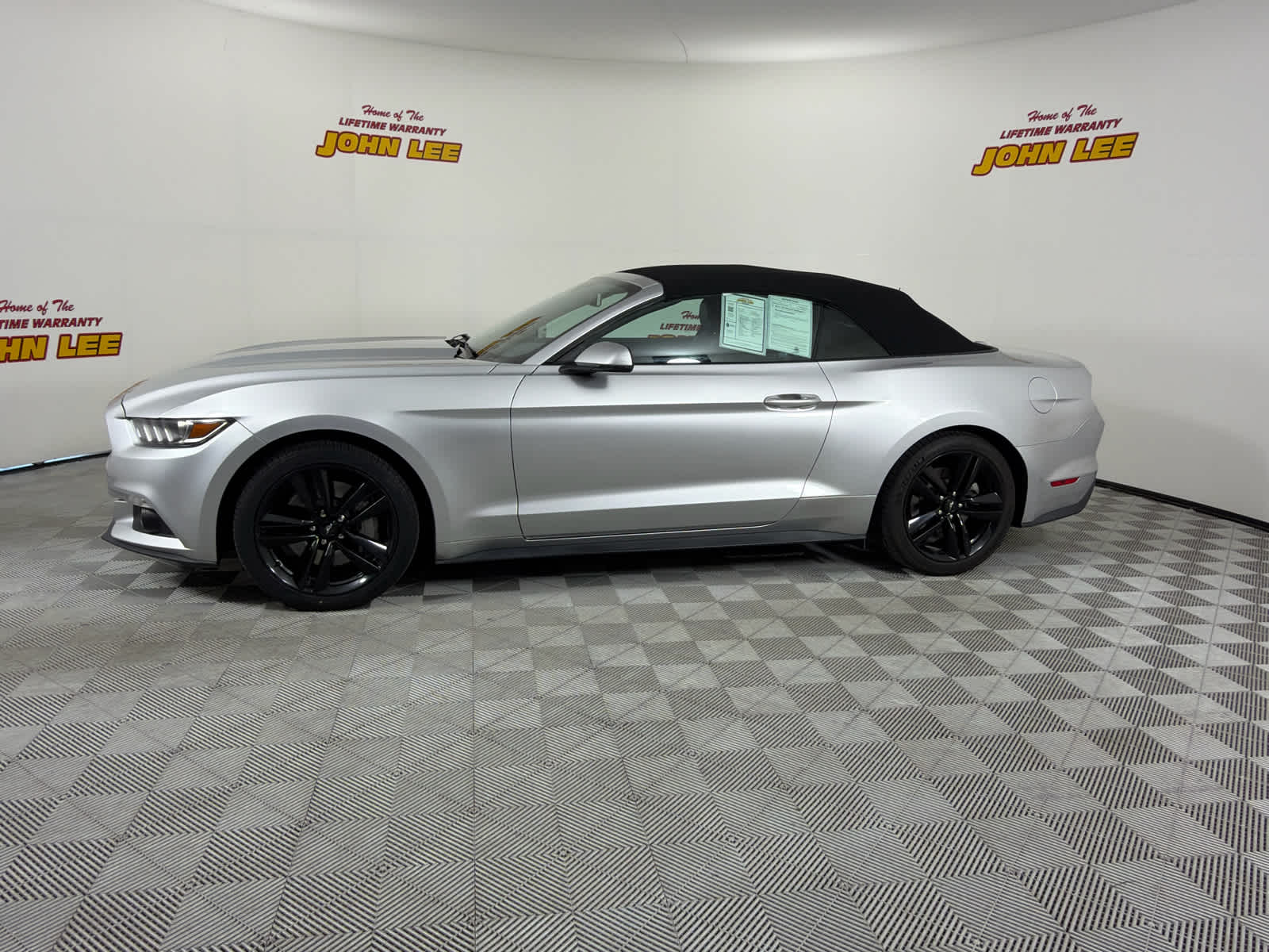 2016 Ford Mustang EcoBoost Premium
