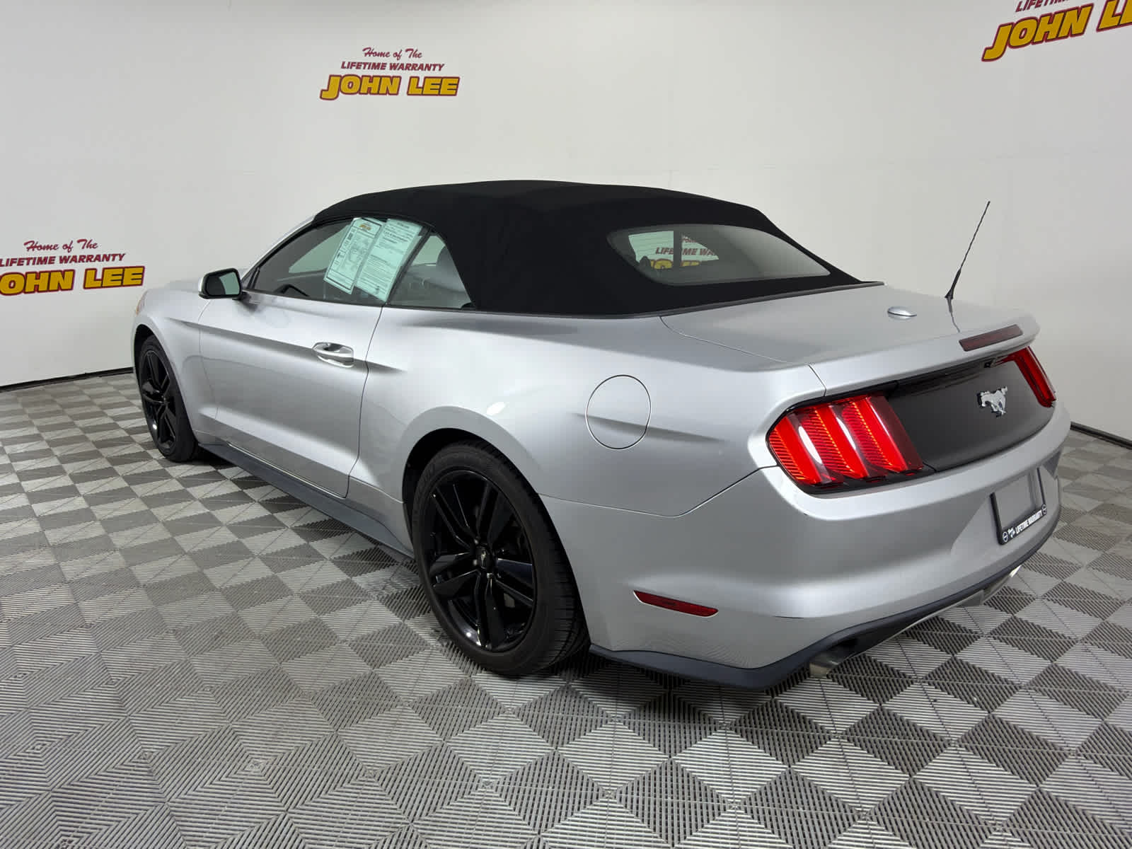 2016 Ford Mustang EcoBoost Premium