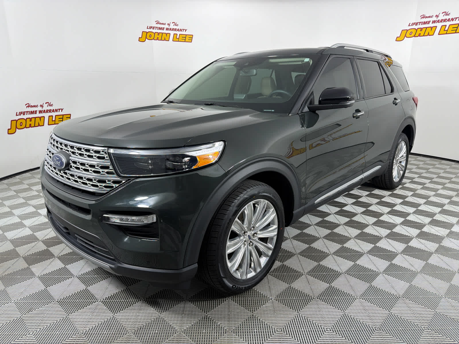2023 Ford Explorer