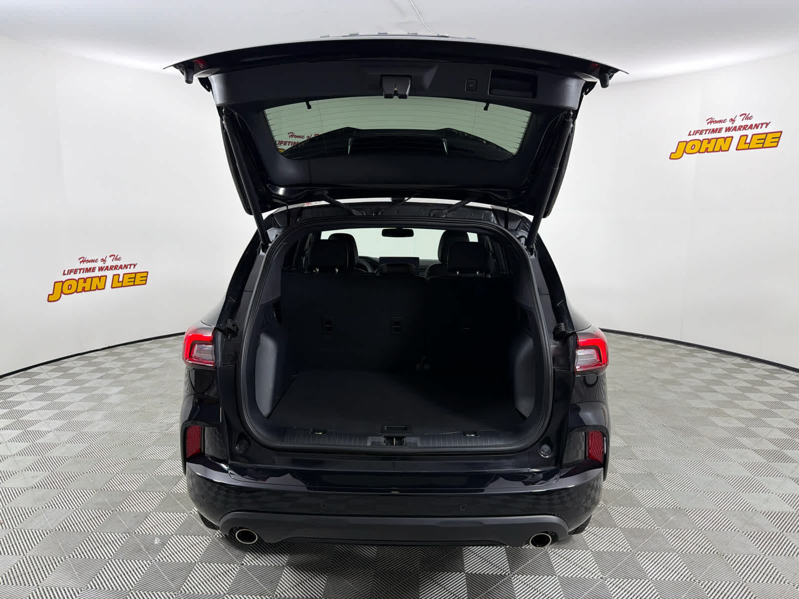 2023 Ford Escape ST-Line Elite