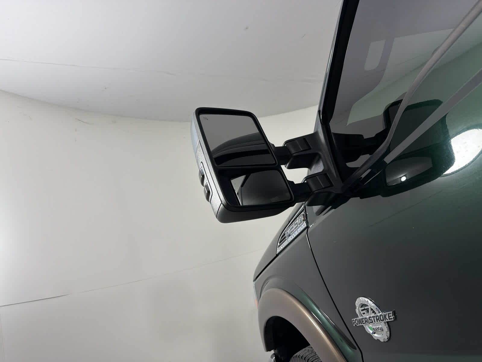 2016 Ford Super Duty F-250 Pickup Lariat