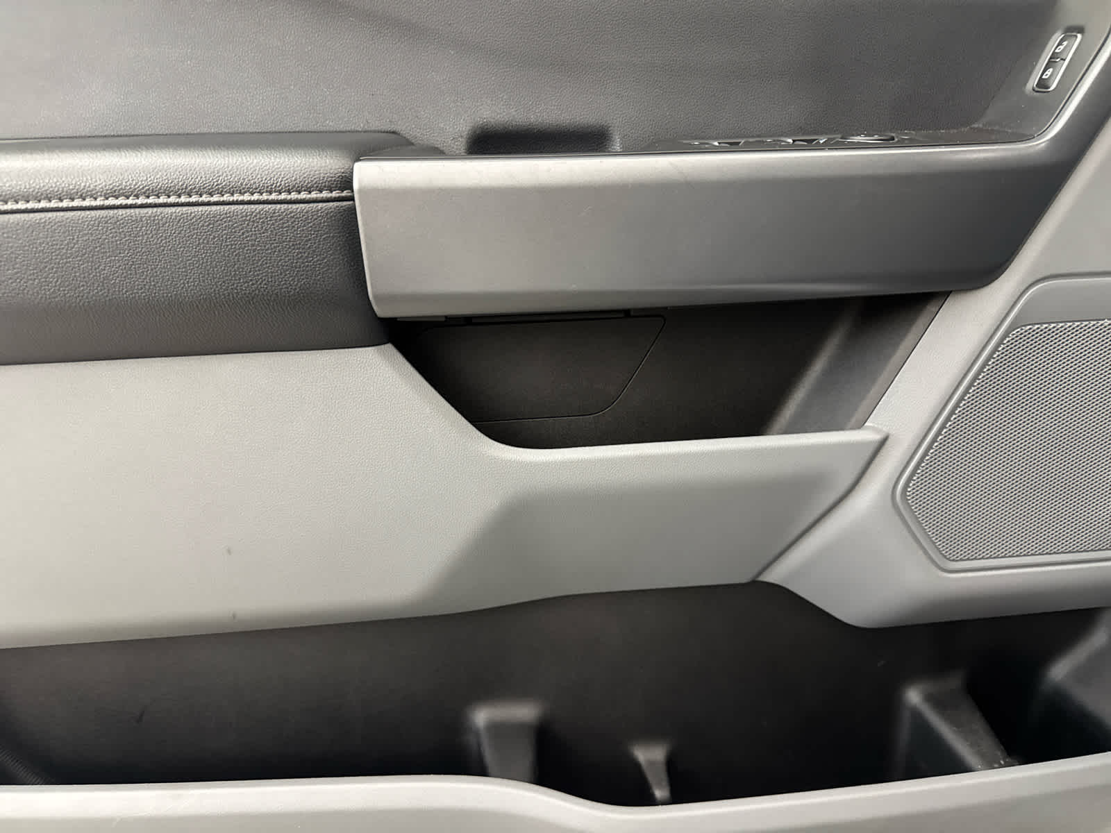 2024 Ford Super Duty F-350 DRW XLT