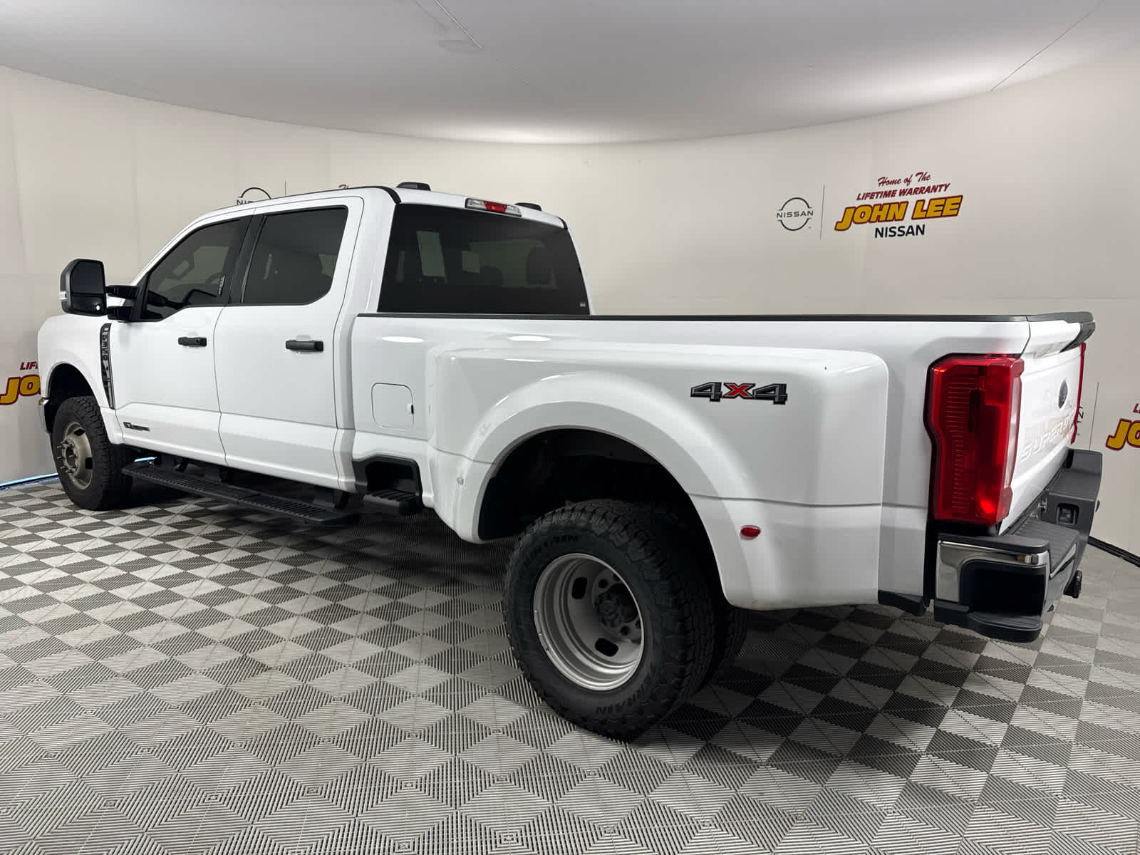 2024 Ford Super Duty F-350 DRW XLT