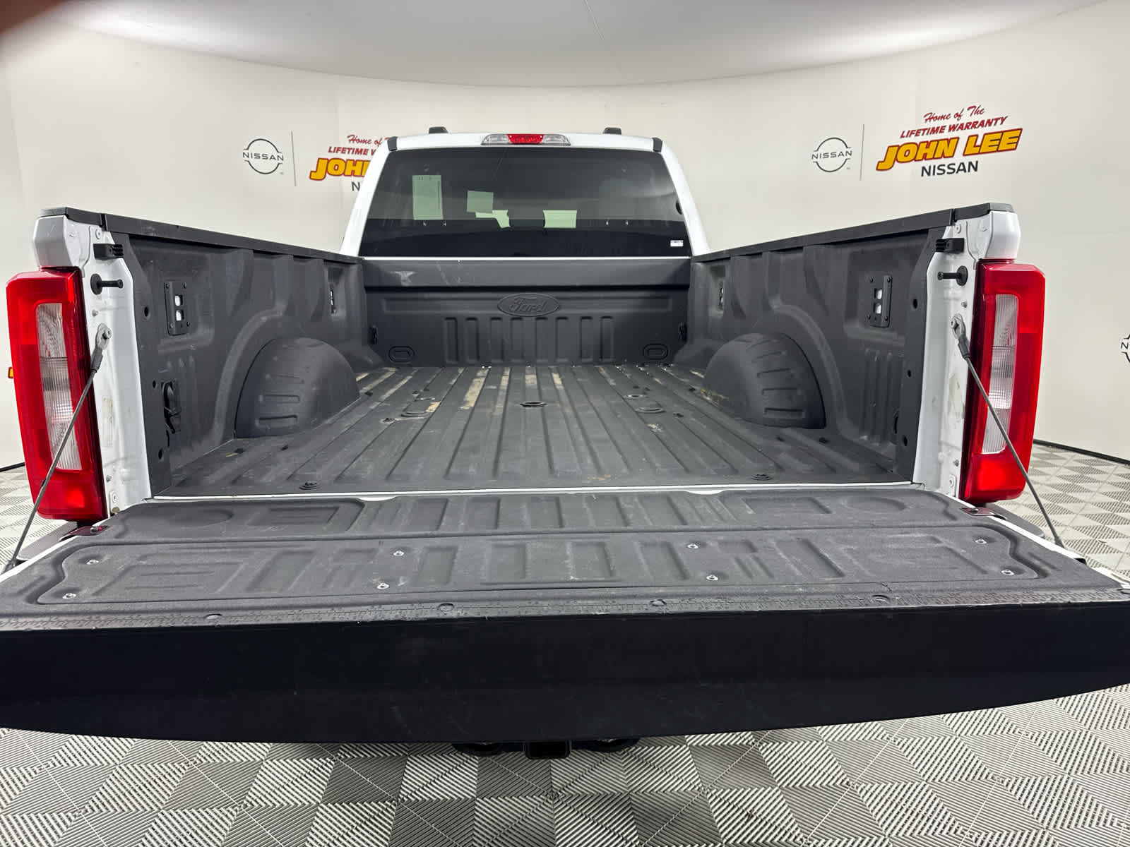 2024 Ford Super Duty F-350 DRW XLT