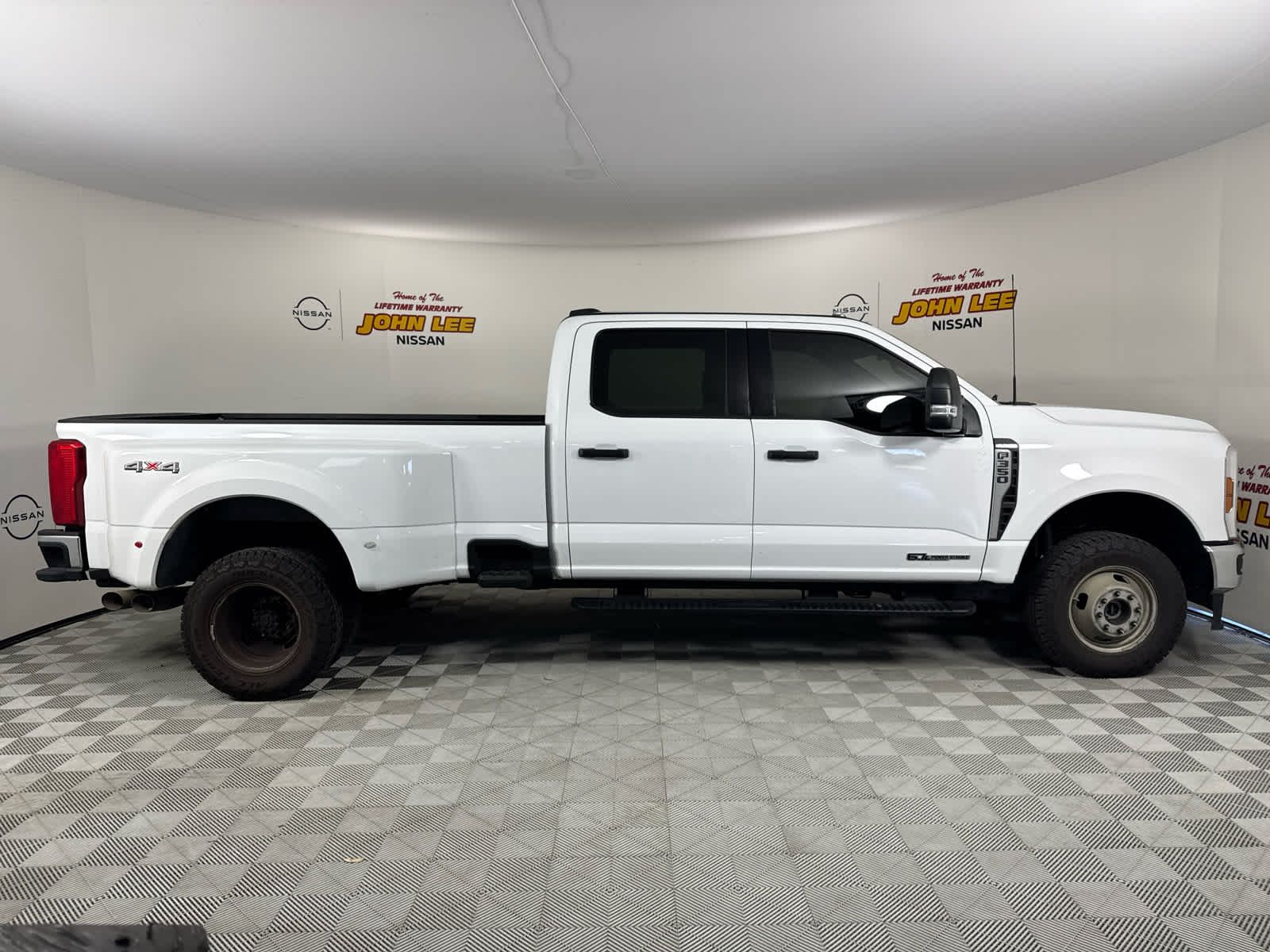 2024 Ford Super Duty F-350 DRW XLT