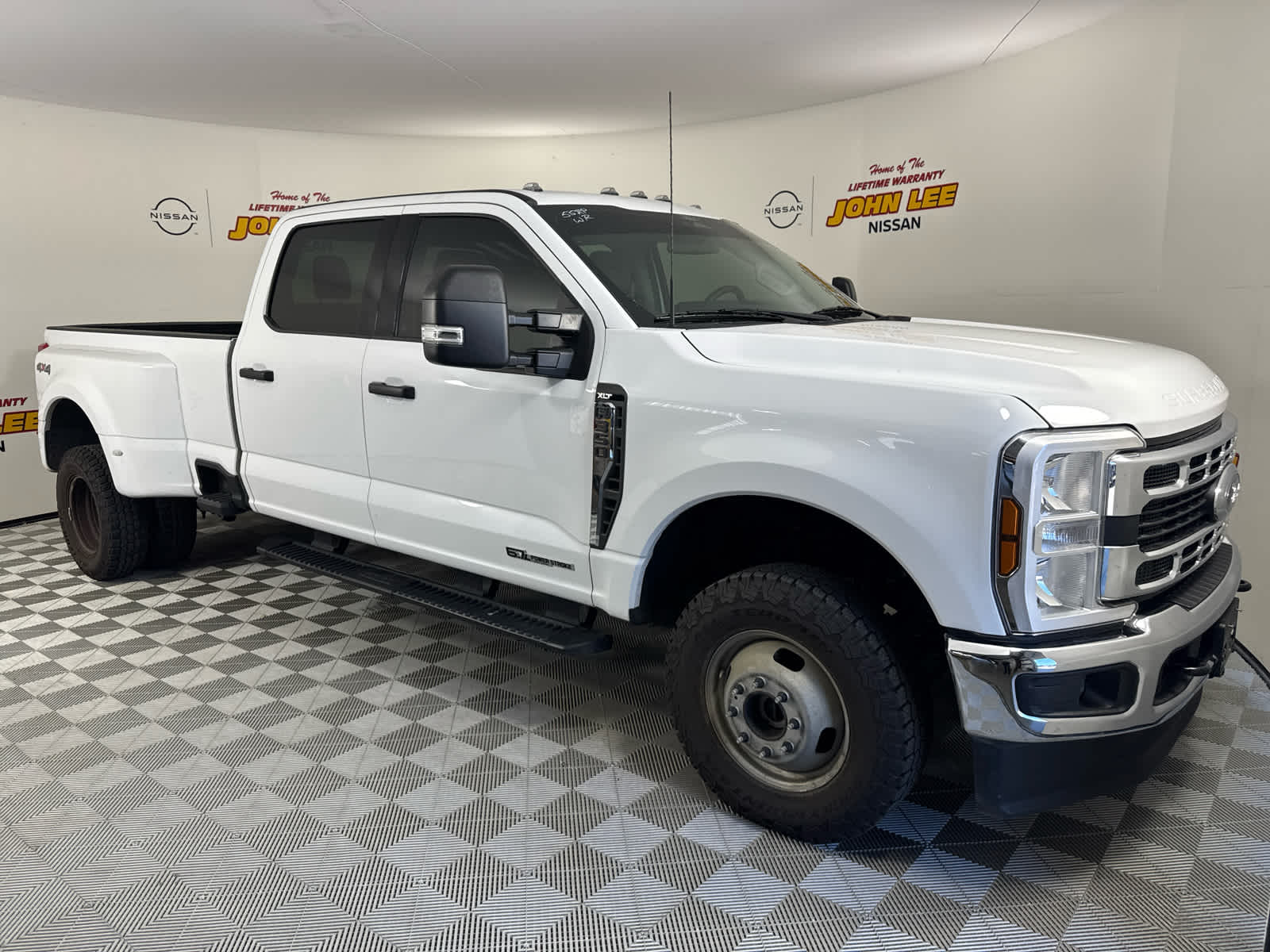 2024 Ford Super Duty F-350 DRW XLT