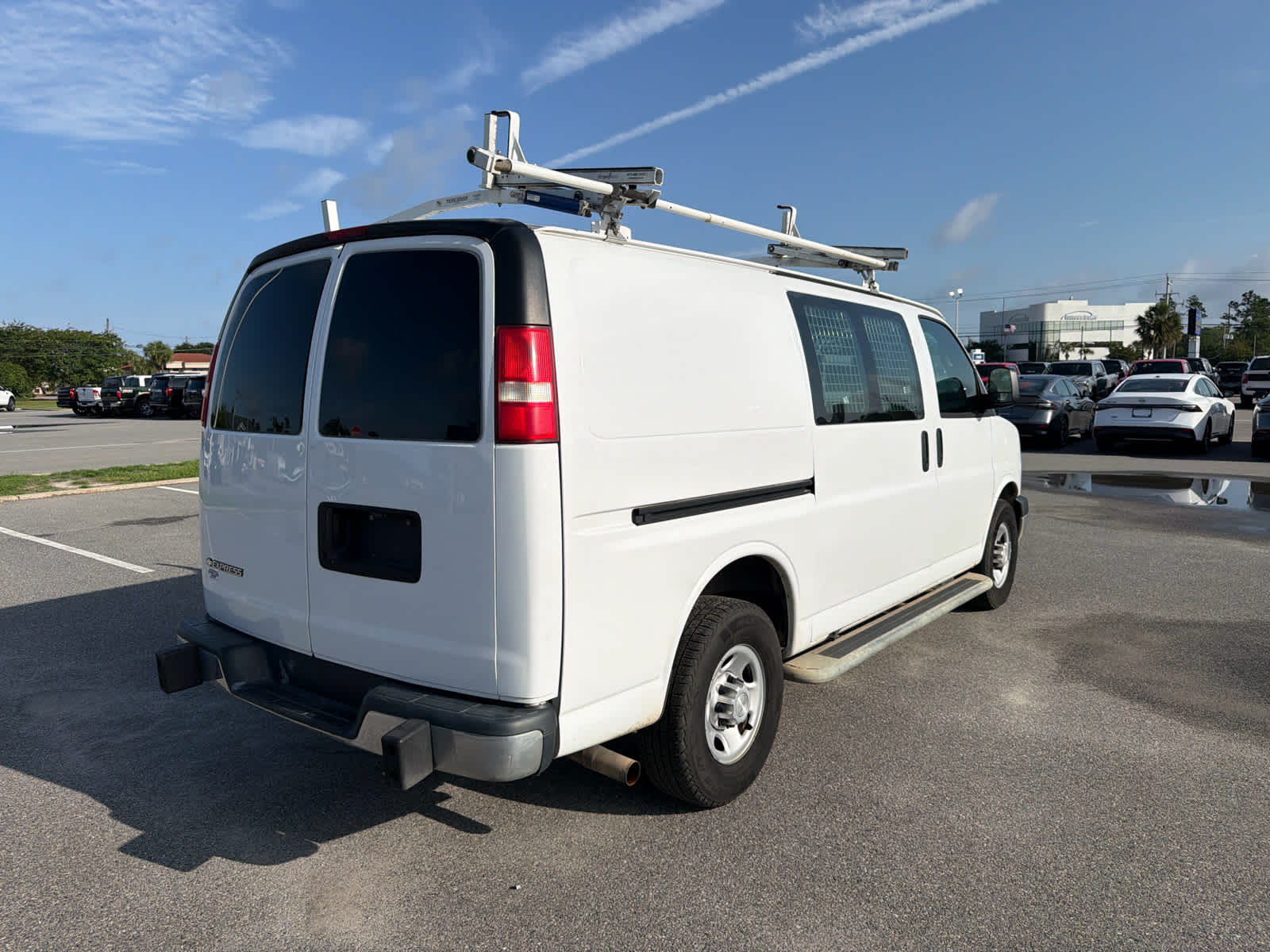 2019 Chevrolet Express Cargo Van RWD 2500 135"