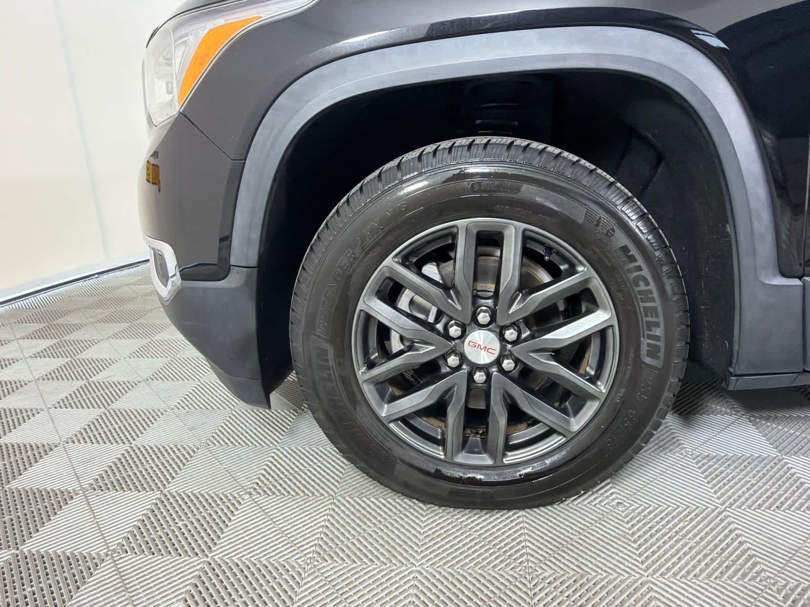 2019 GMC Acadia SLT
