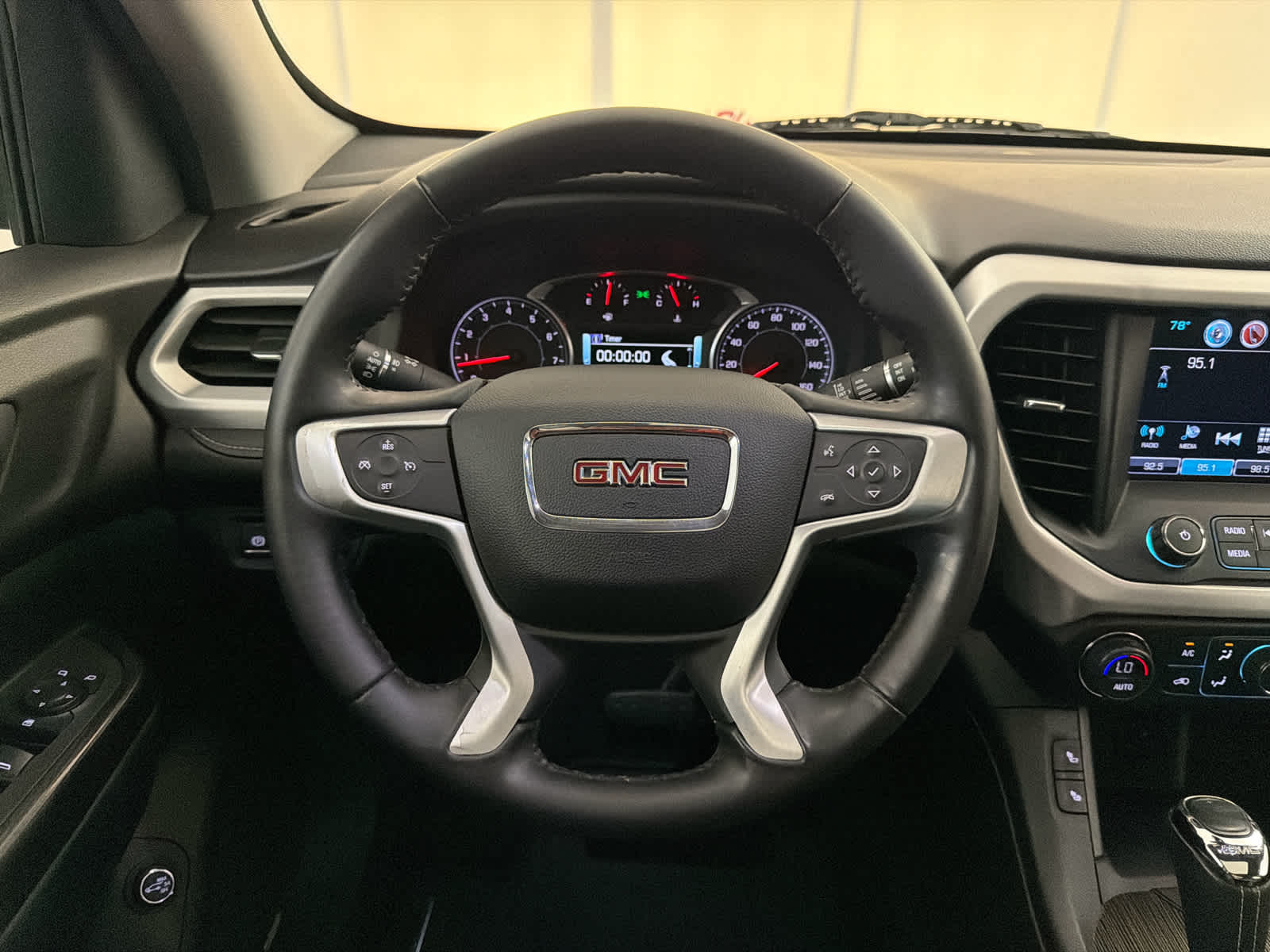 2019 GMC Acadia SLT