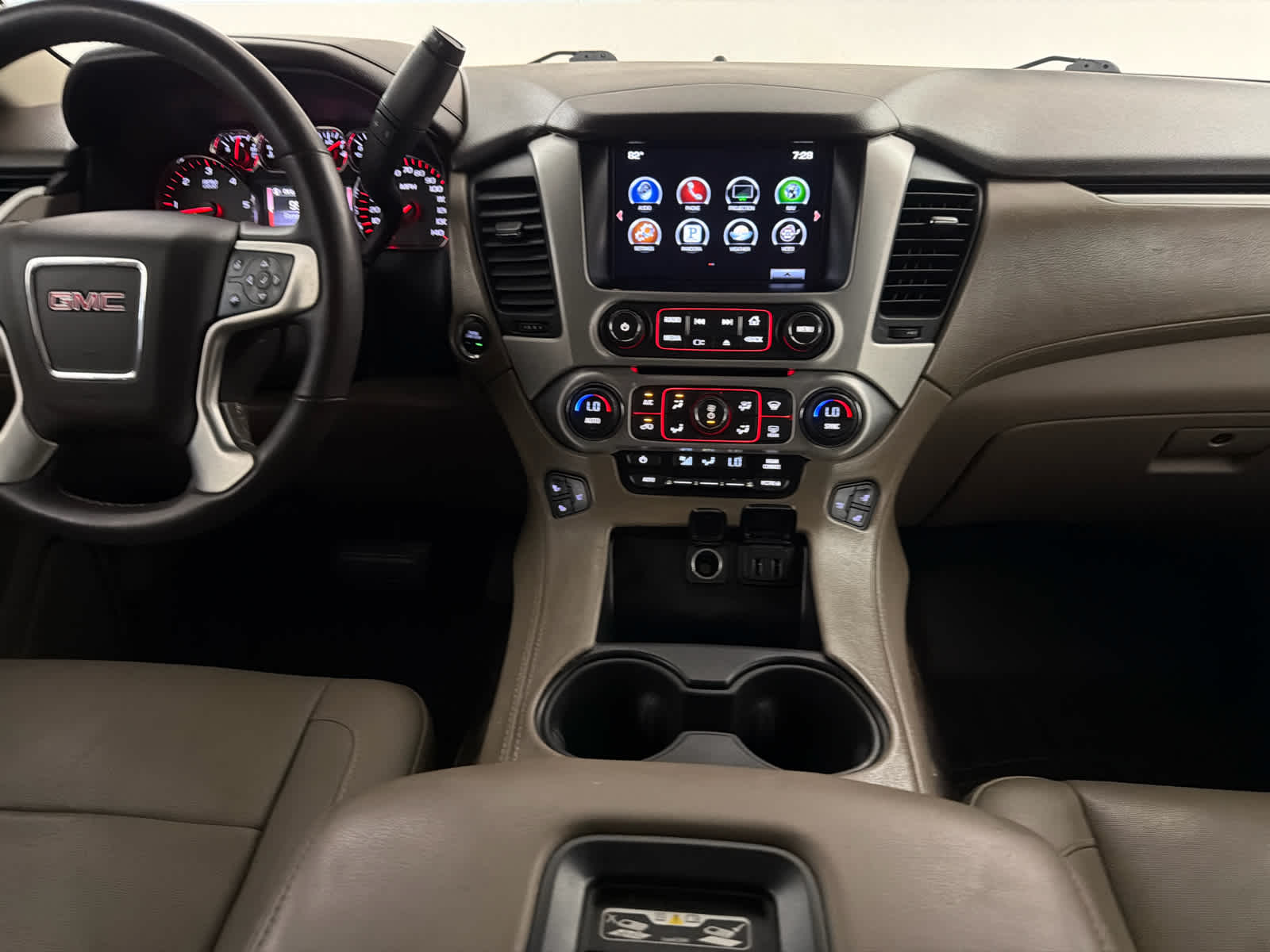 2016 GMC Yukon SLT