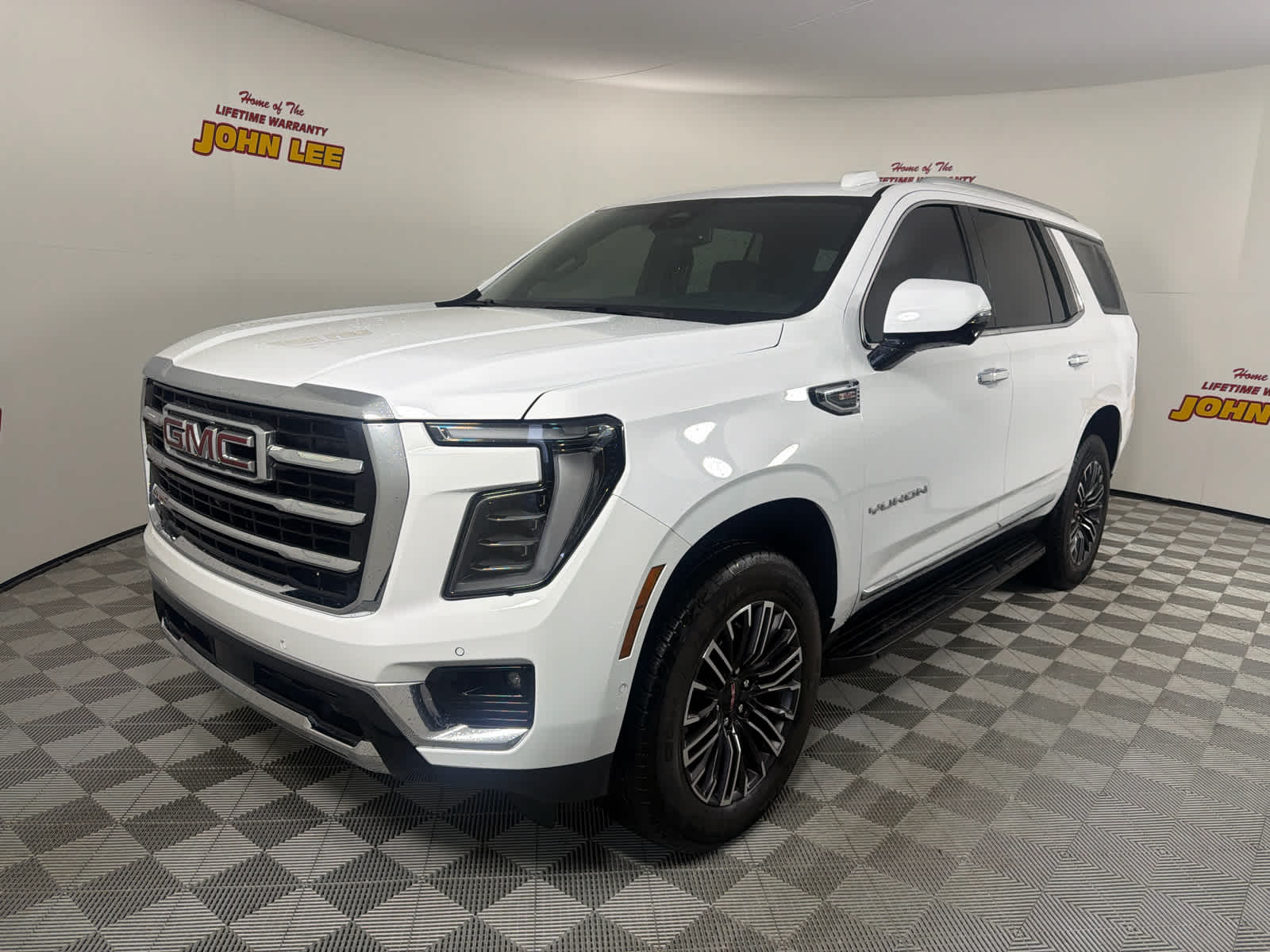 2025 GMC Yukon Elevation