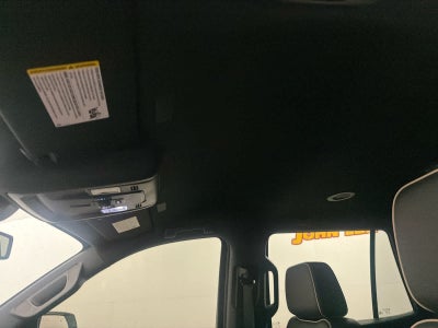 2025 GMC Yukon Elevation