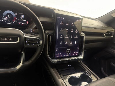 2025 GMC Yukon Elevation
