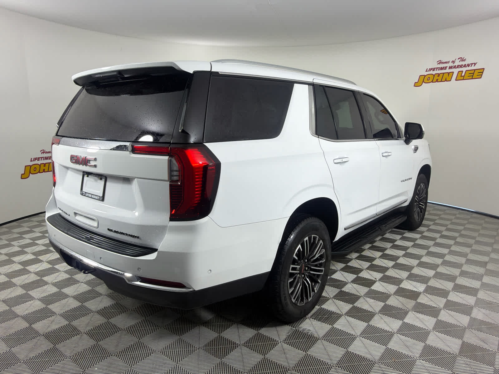2025 GMC Yukon Elevation