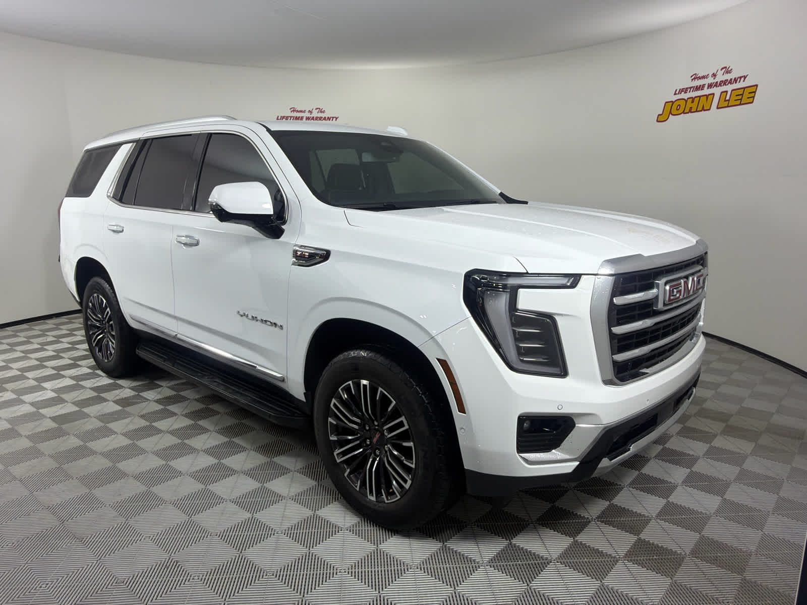 2025 GMC Yukon Elevation
