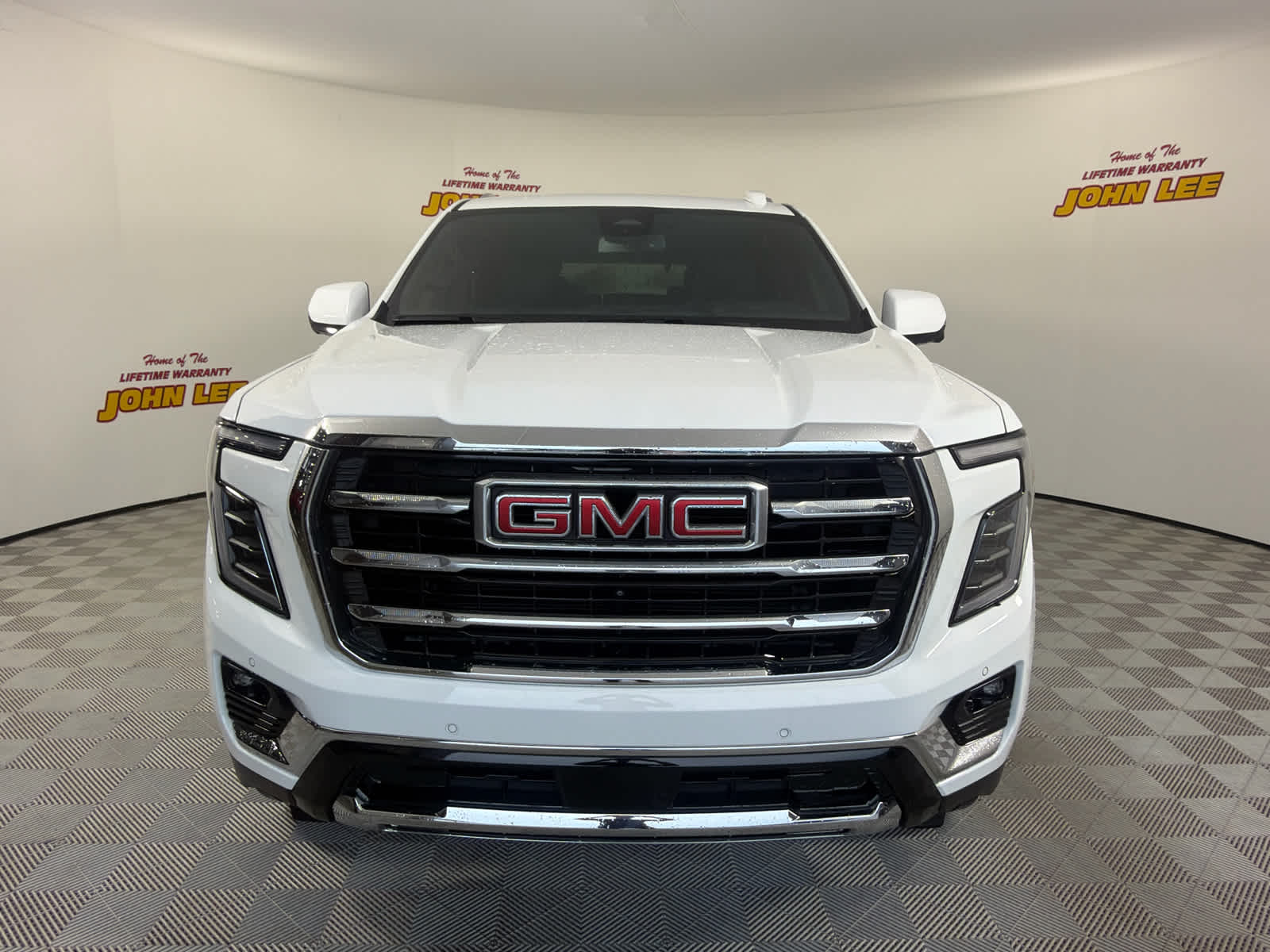2025 GMC Yukon Elevation