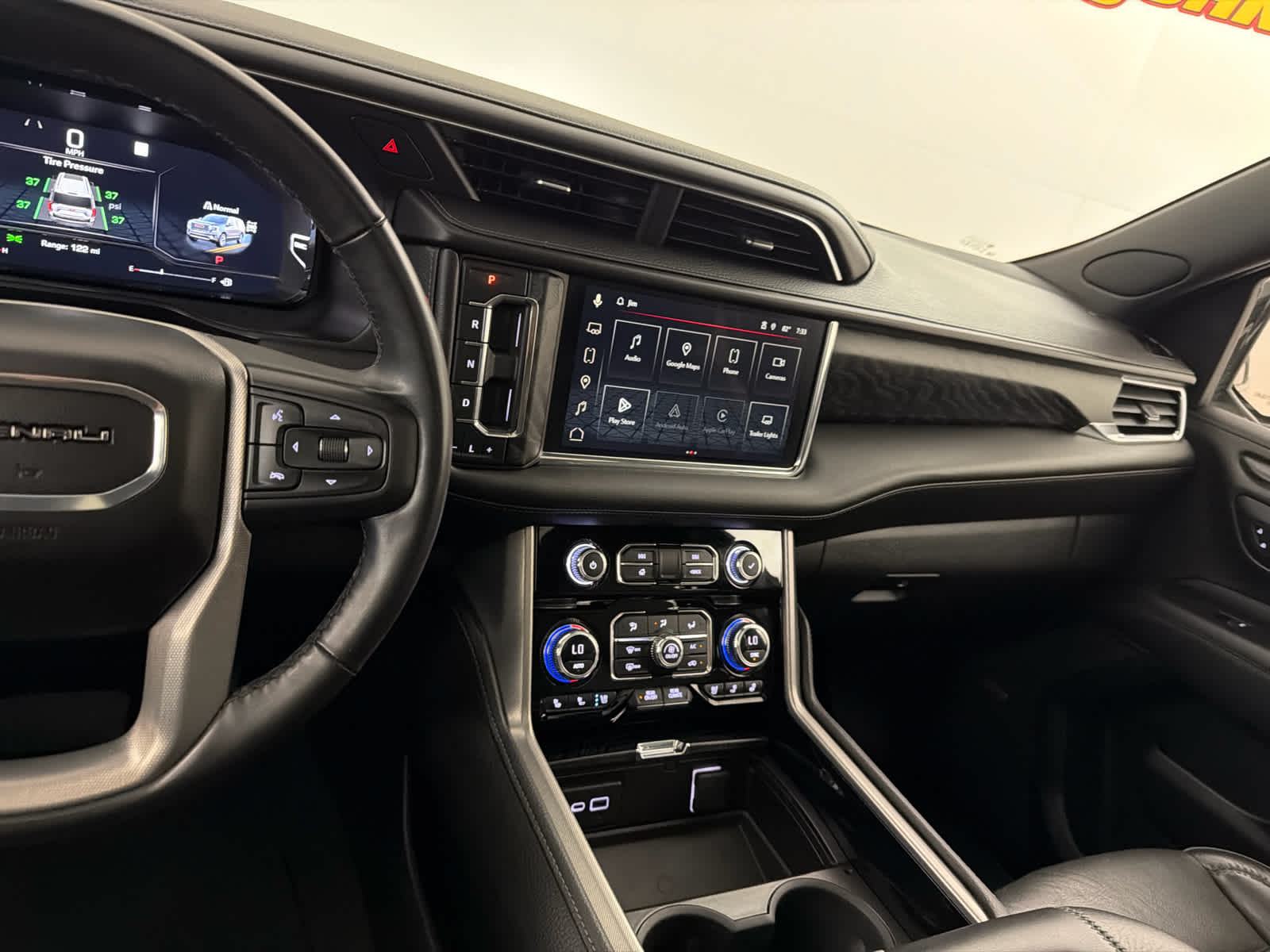 2023 GMC Yukon Denali Denali