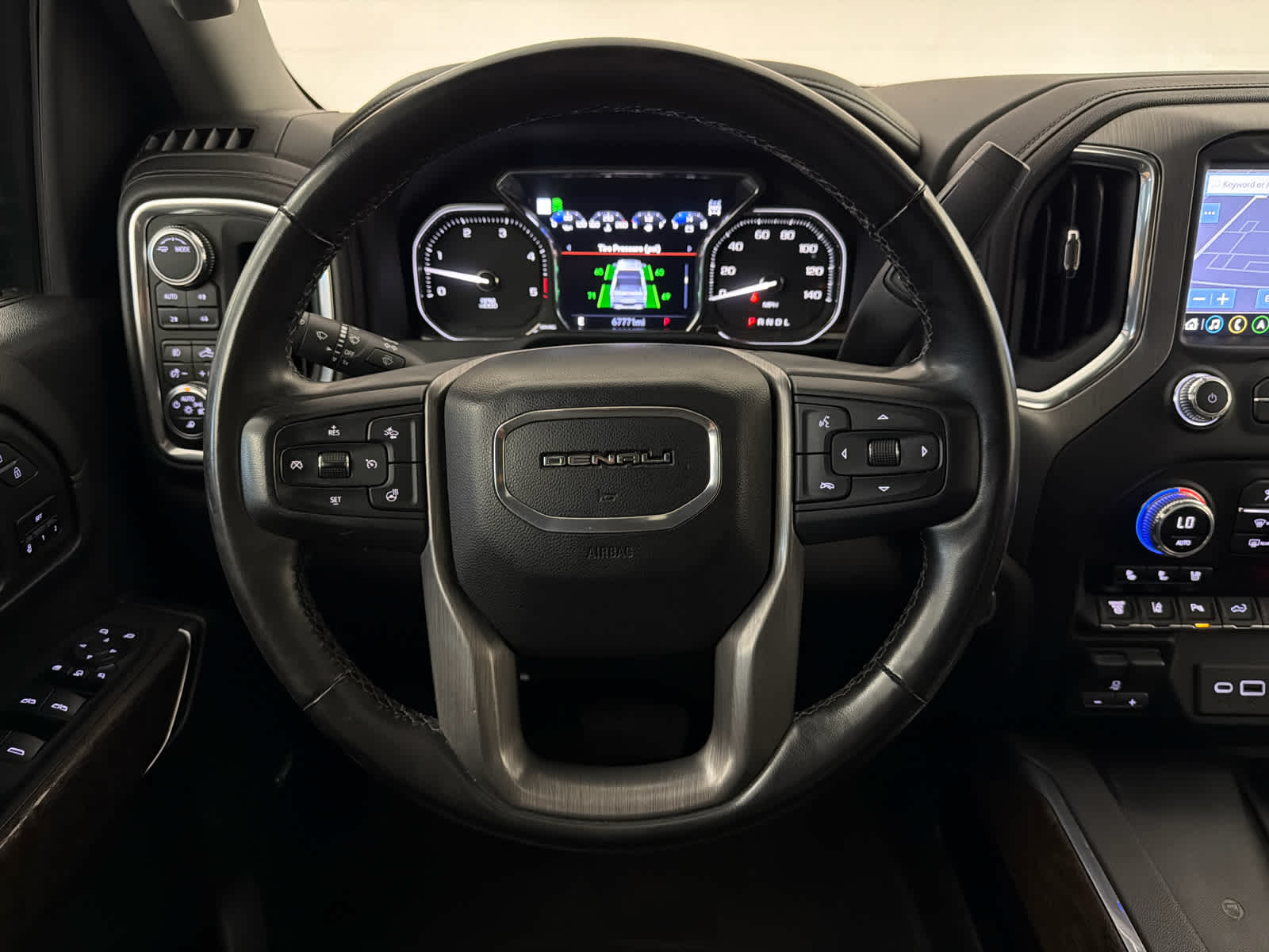 2023 GMC Sierra 2500HD Denali