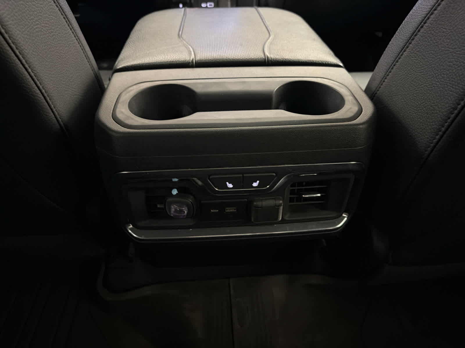 2023 GMC Sierra 2500HD Denali