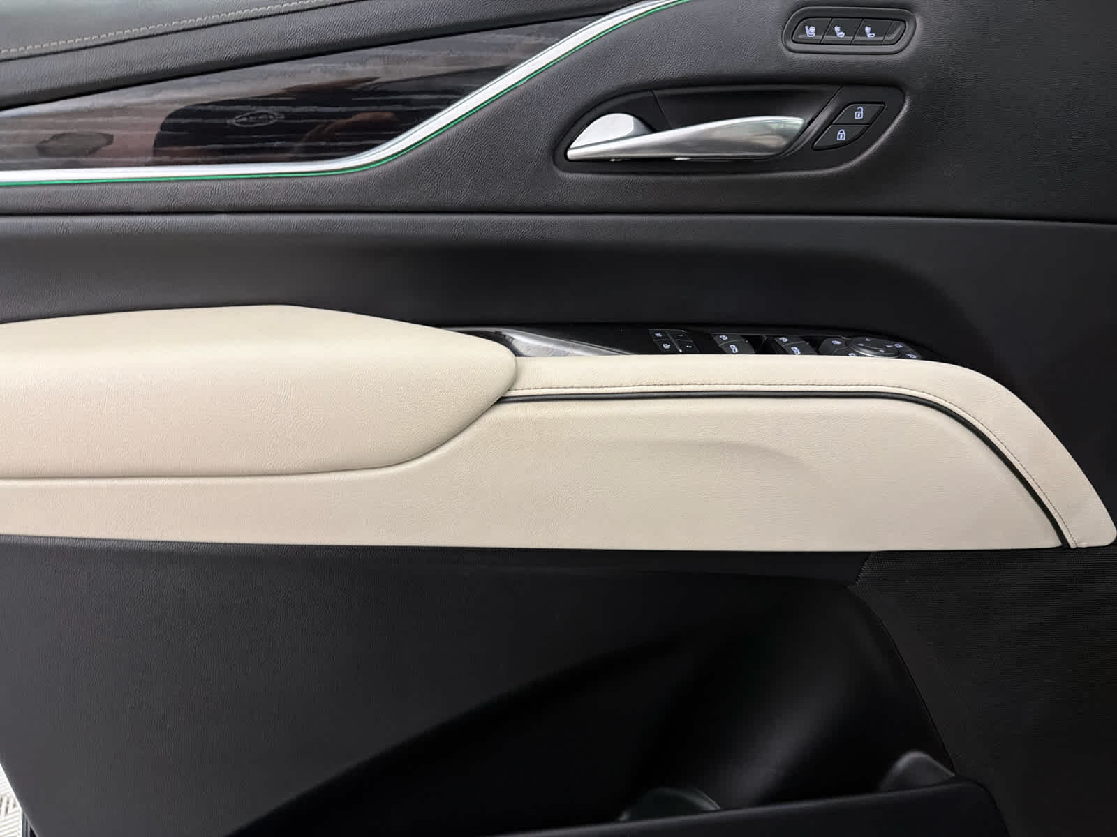 2021 Cadillac Escalade ESV Sport