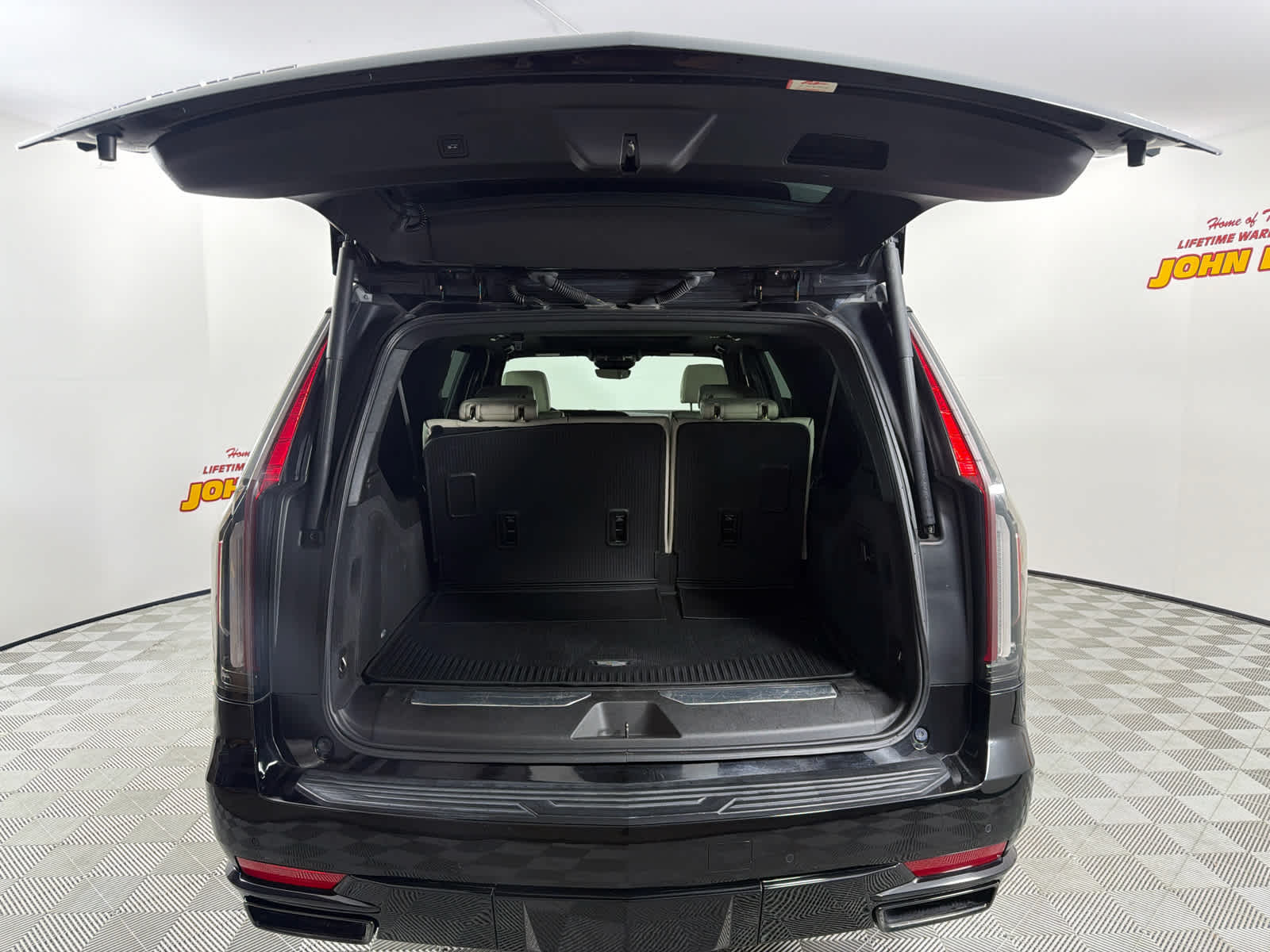 2021 Cadillac Escalade ESV Sport