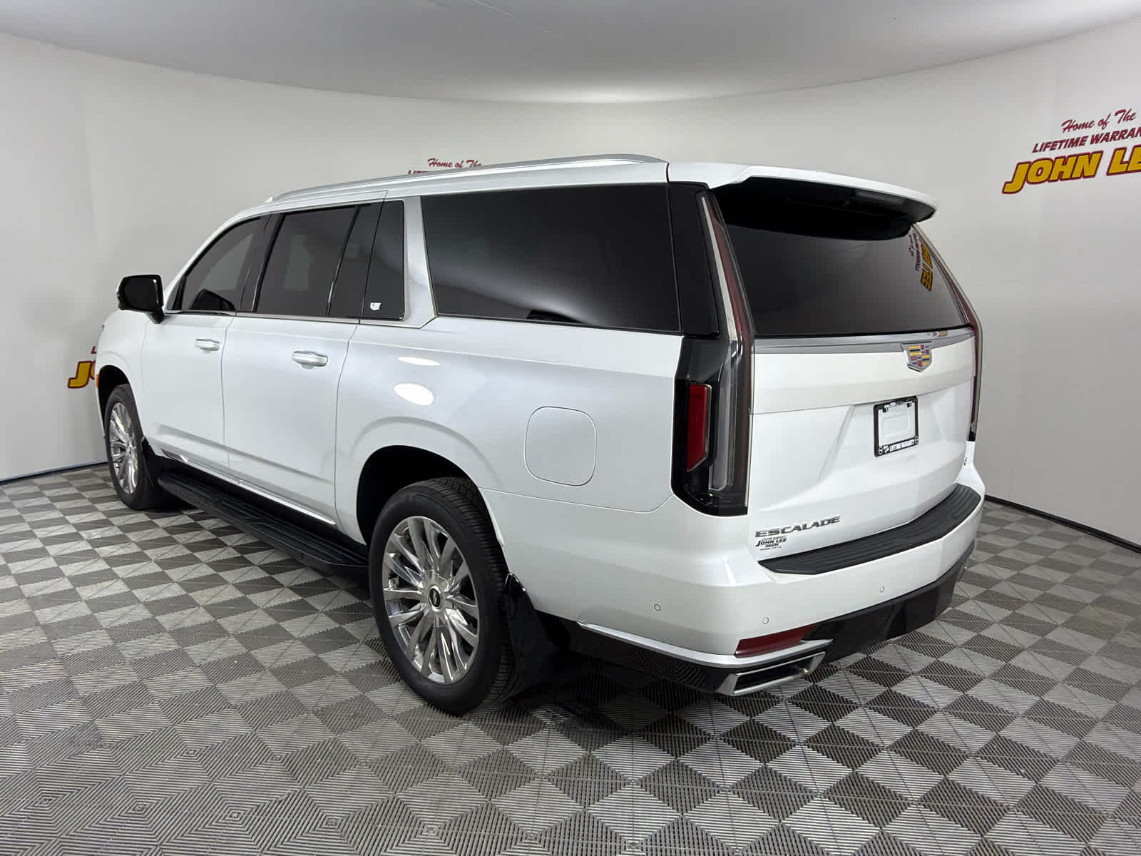 2024 Cadillac Escalade ESV 4WD Premium Luxury