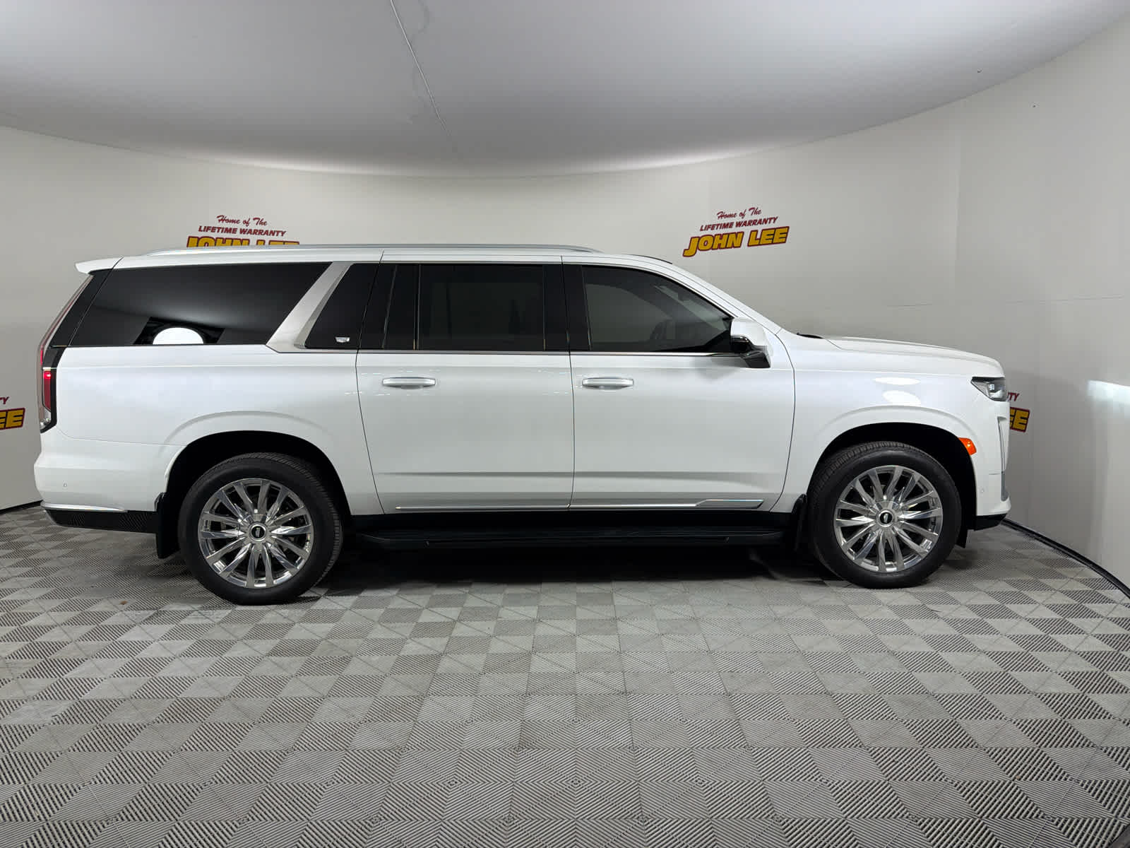 2024 Cadillac Escalade ESV 4WD Premium Luxury