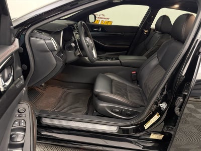 2023 Nissan Maxima SR