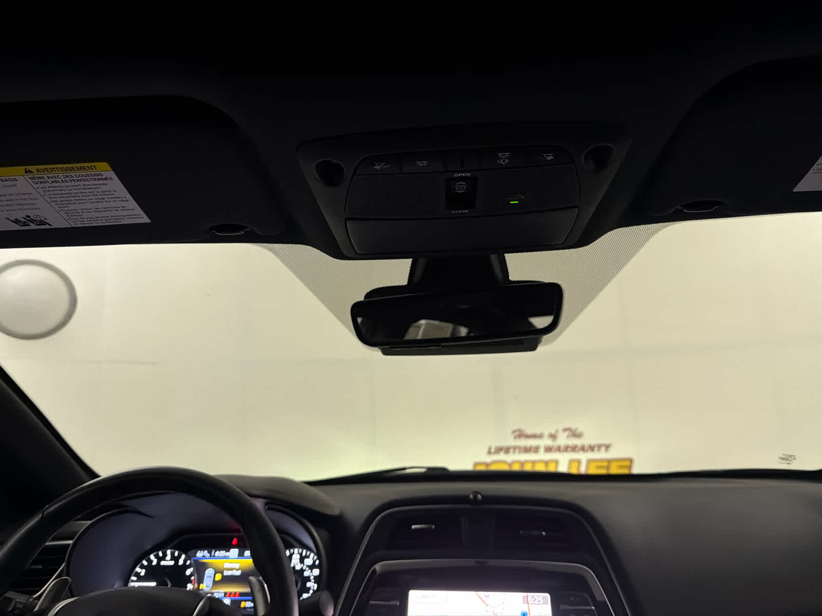 2023 Nissan Maxima SR