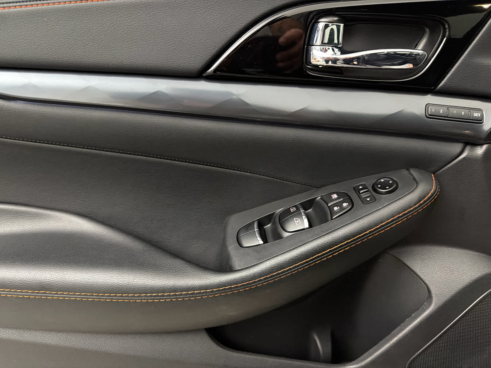 2023 Nissan Maxima SR