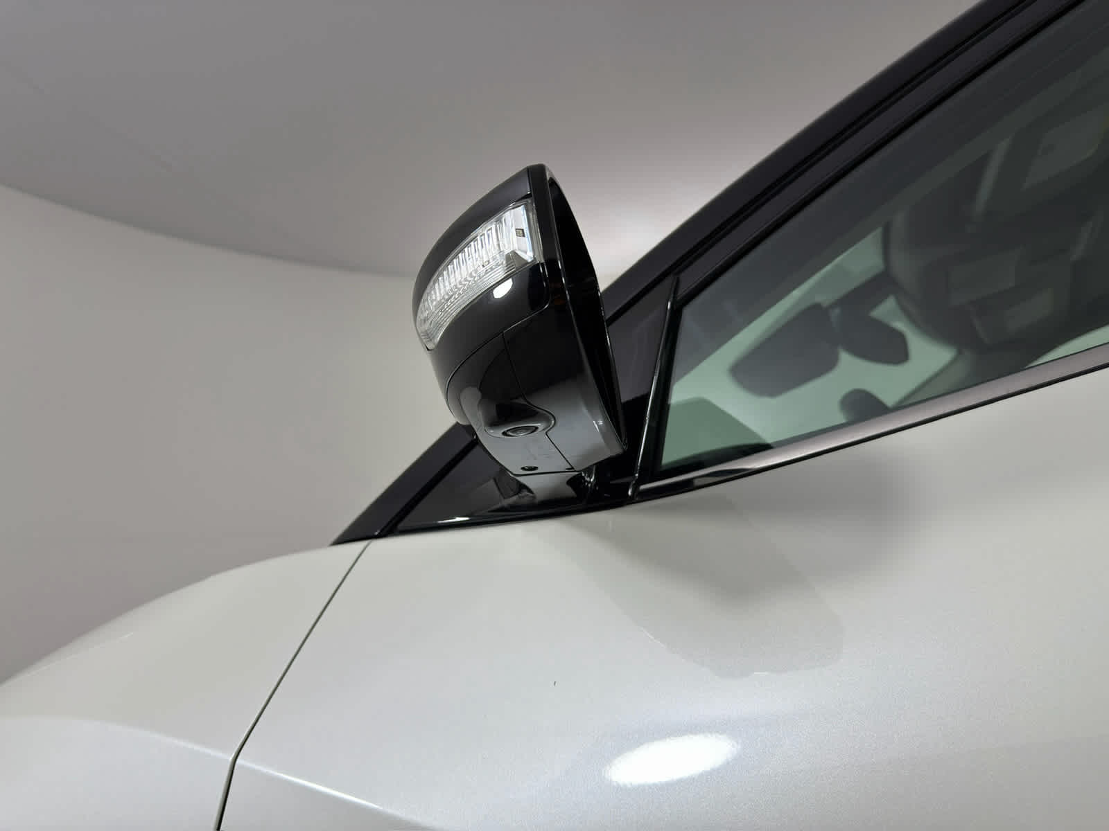 2023 Nissan Maxima Platinum