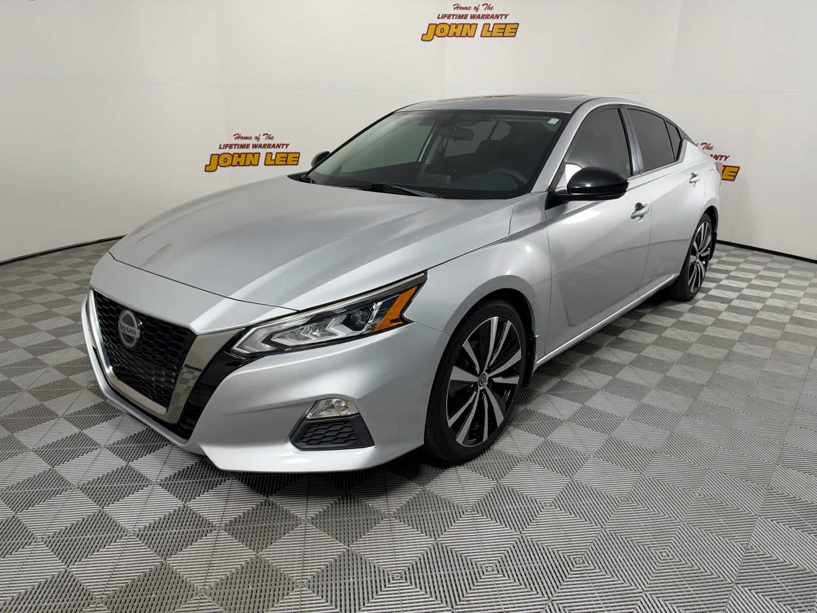 2019 Nissan Altima SR