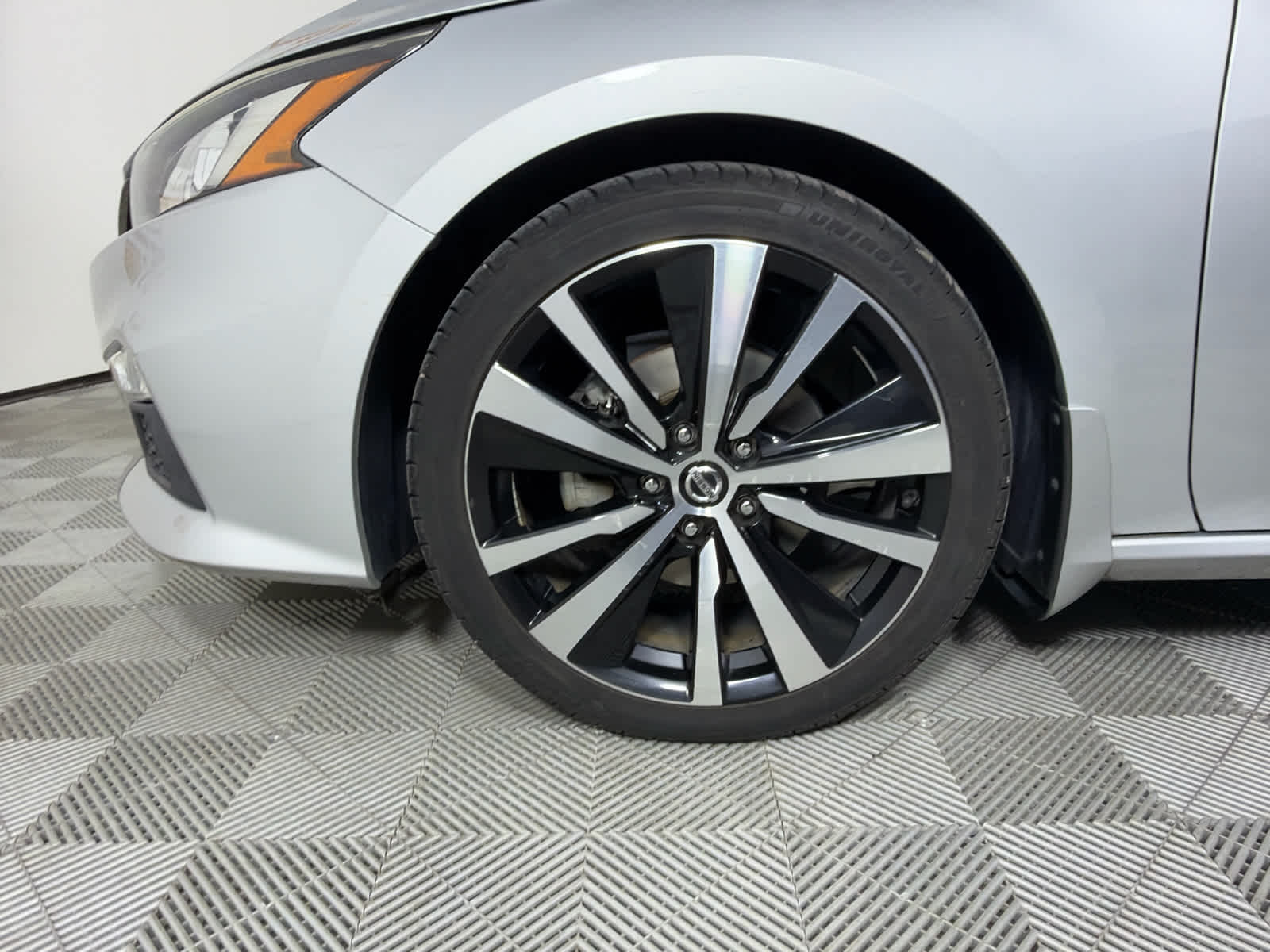 2019 Nissan Altima 2.5 SR