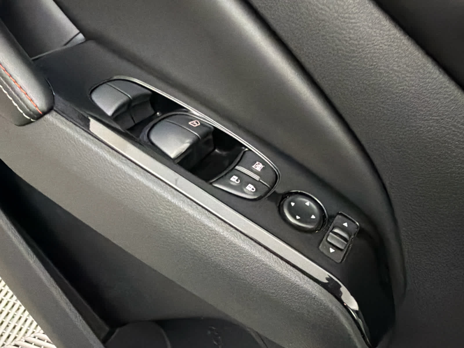 2024 Nissan Altima SR