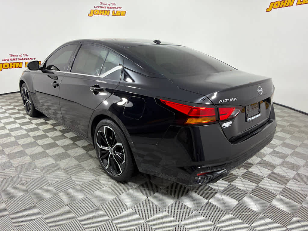 2025 Nissan Altima SR