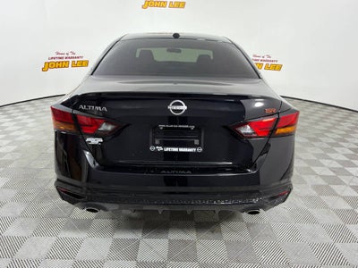 2025 Nissan Altima SR