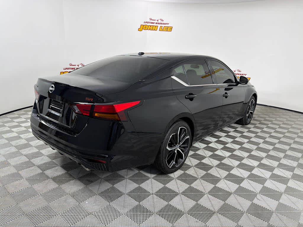 2025 Nissan Altima SR