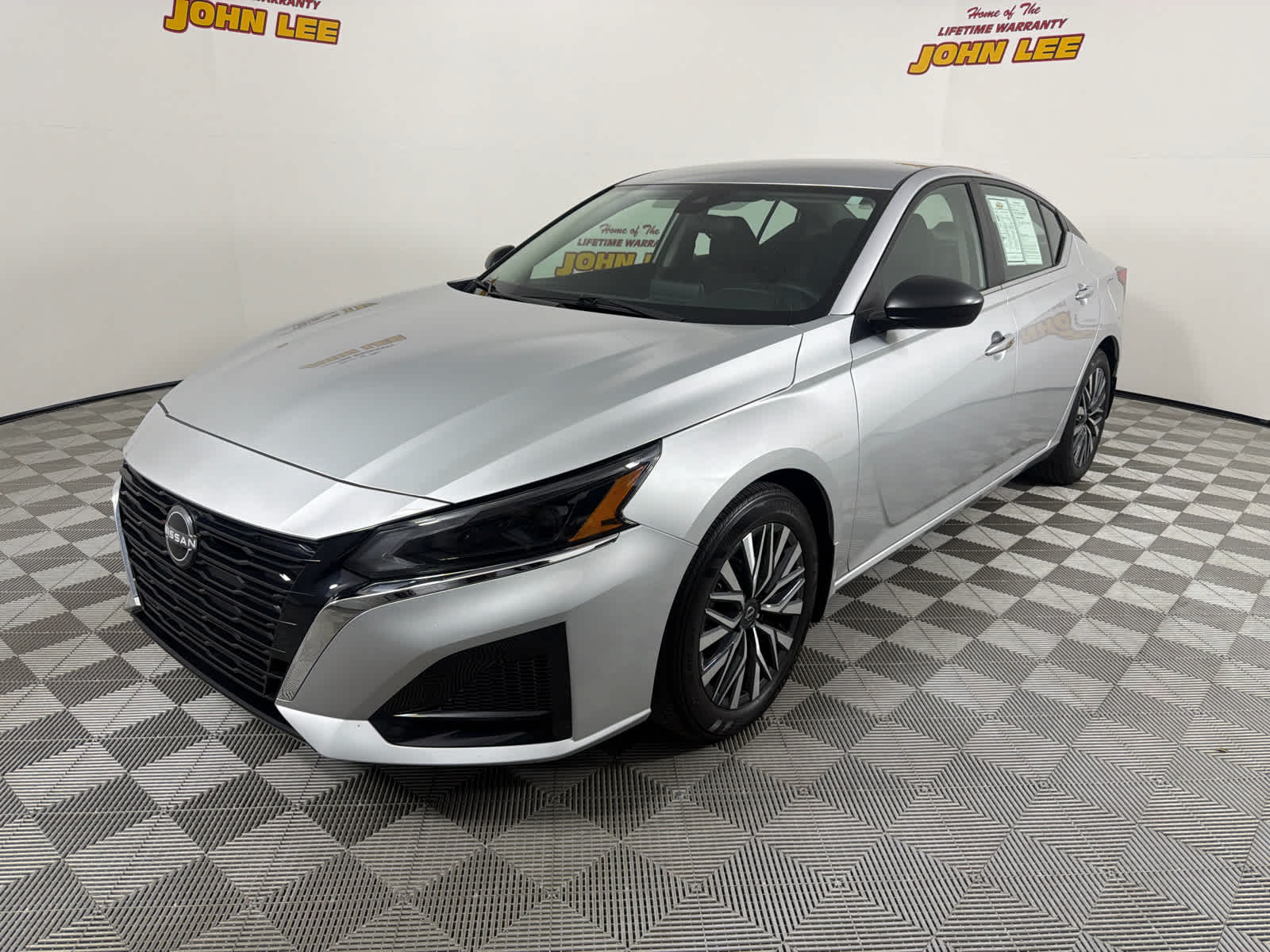 2024 Nissan Altima SV