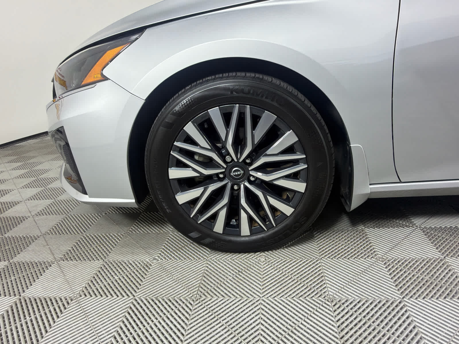 2024 Nissan Altima SV