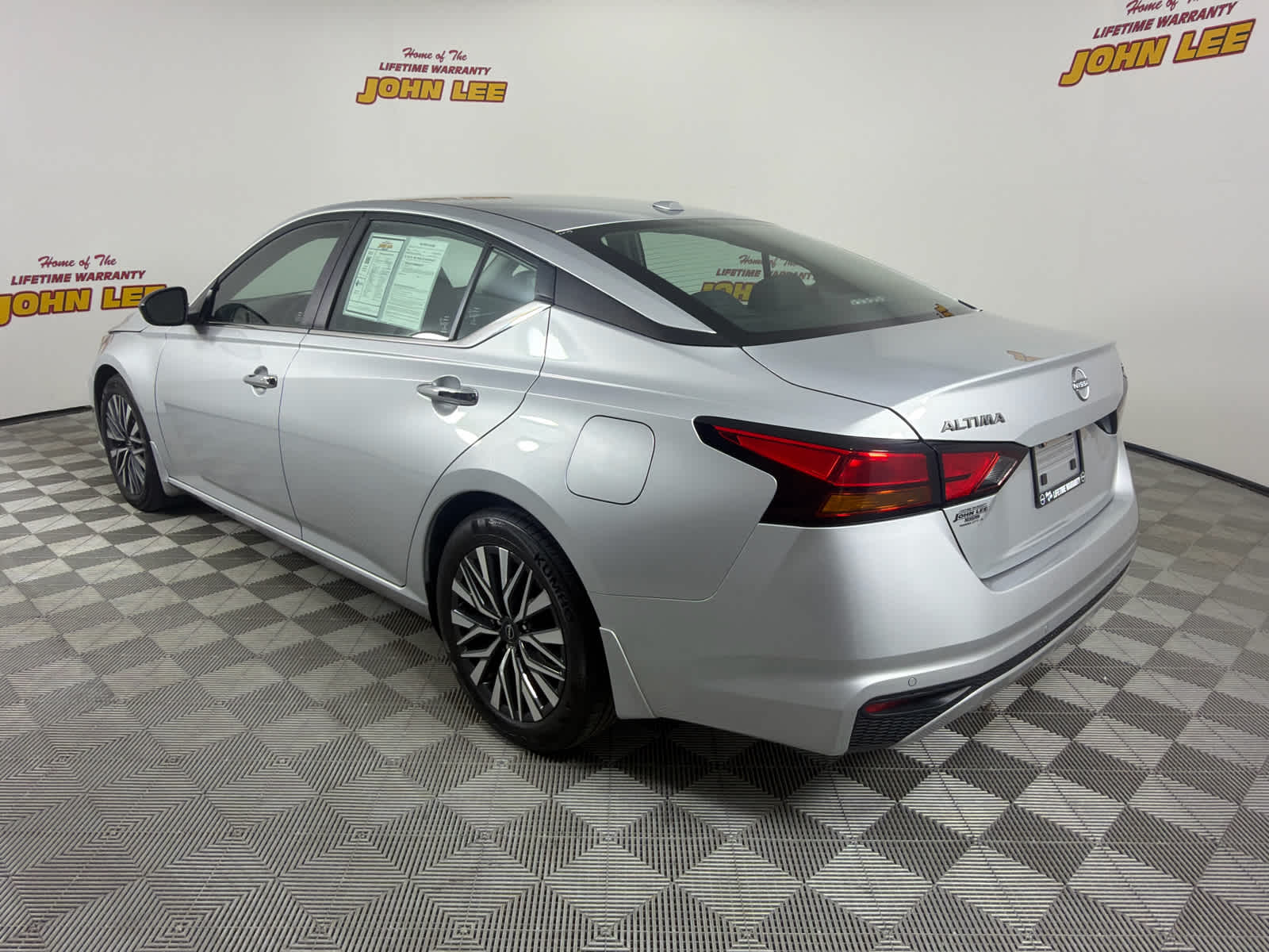 2024 Nissan Altima SV