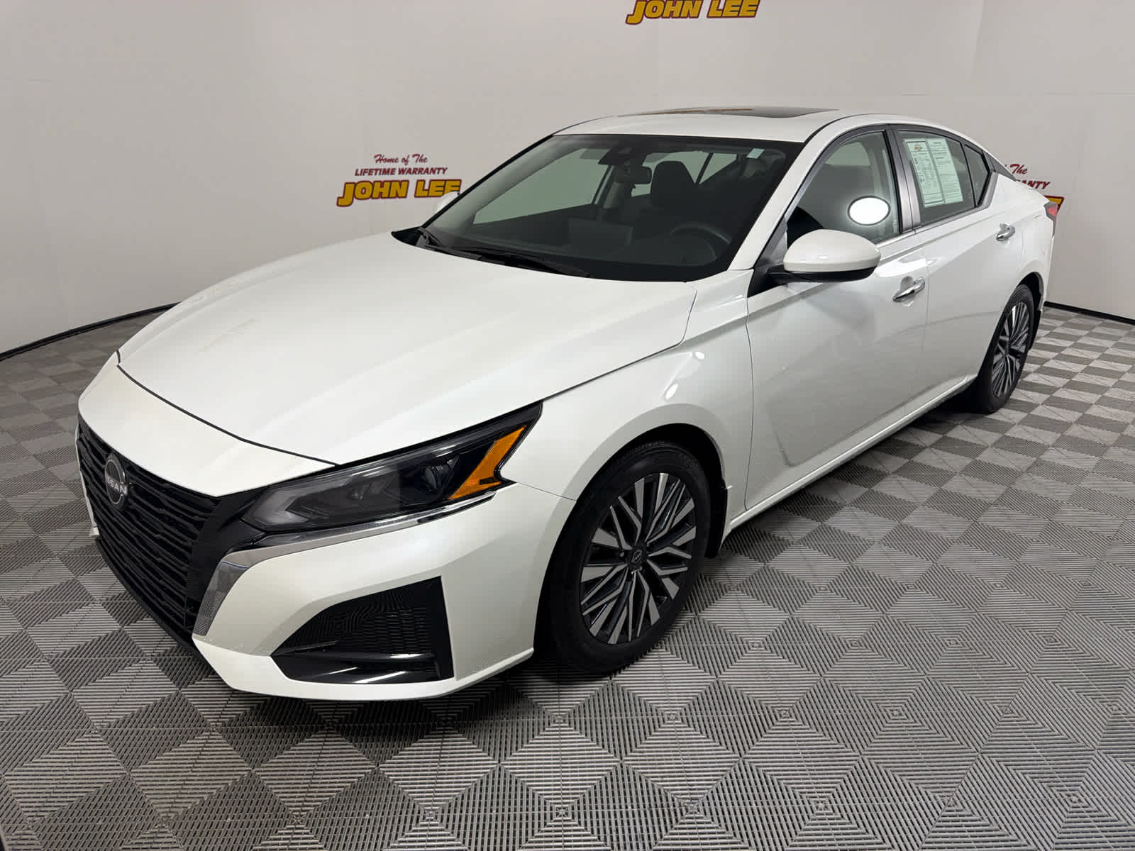 2024 Nissan Altima SV