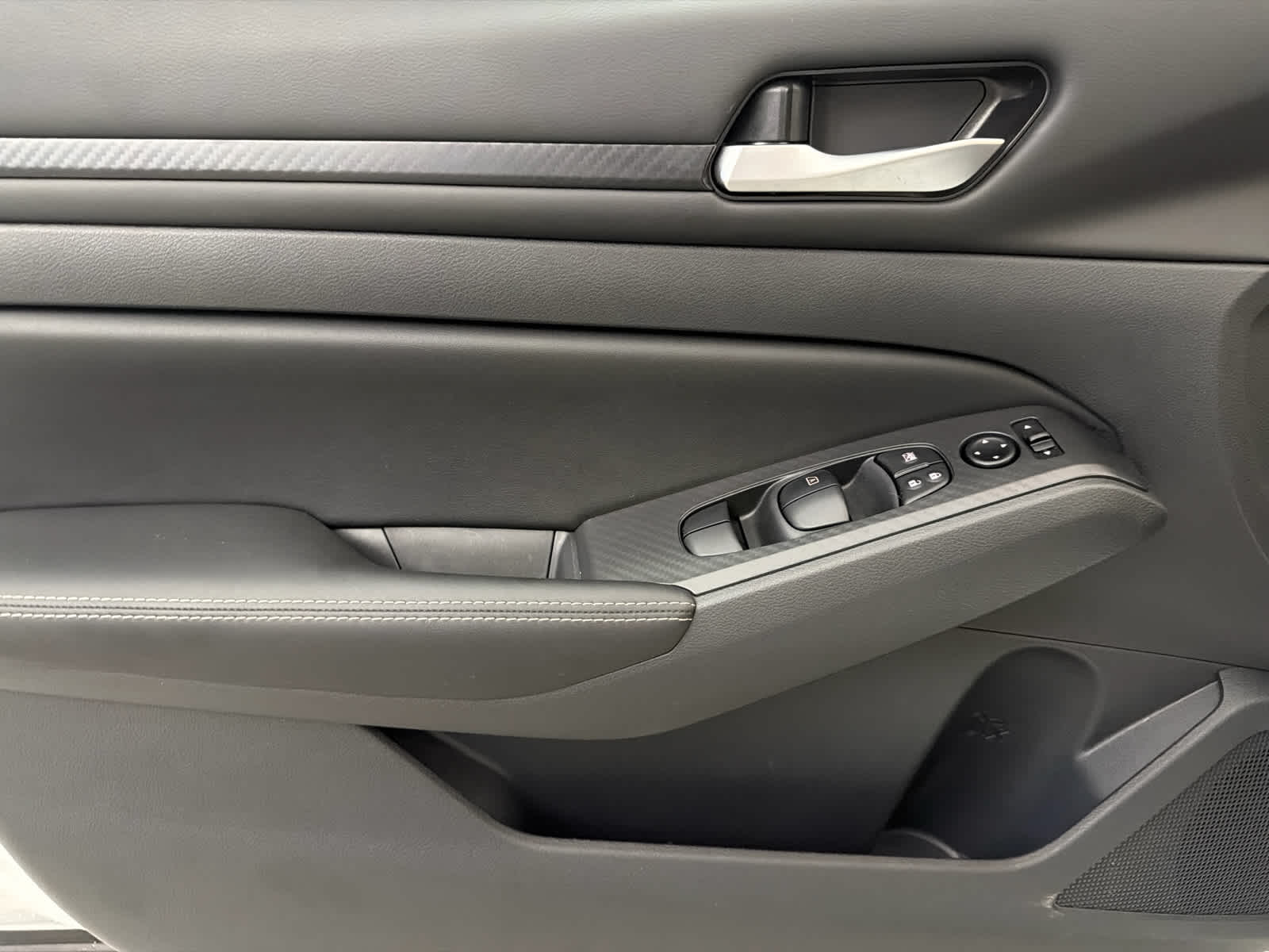 2024 Nissan Altima SV