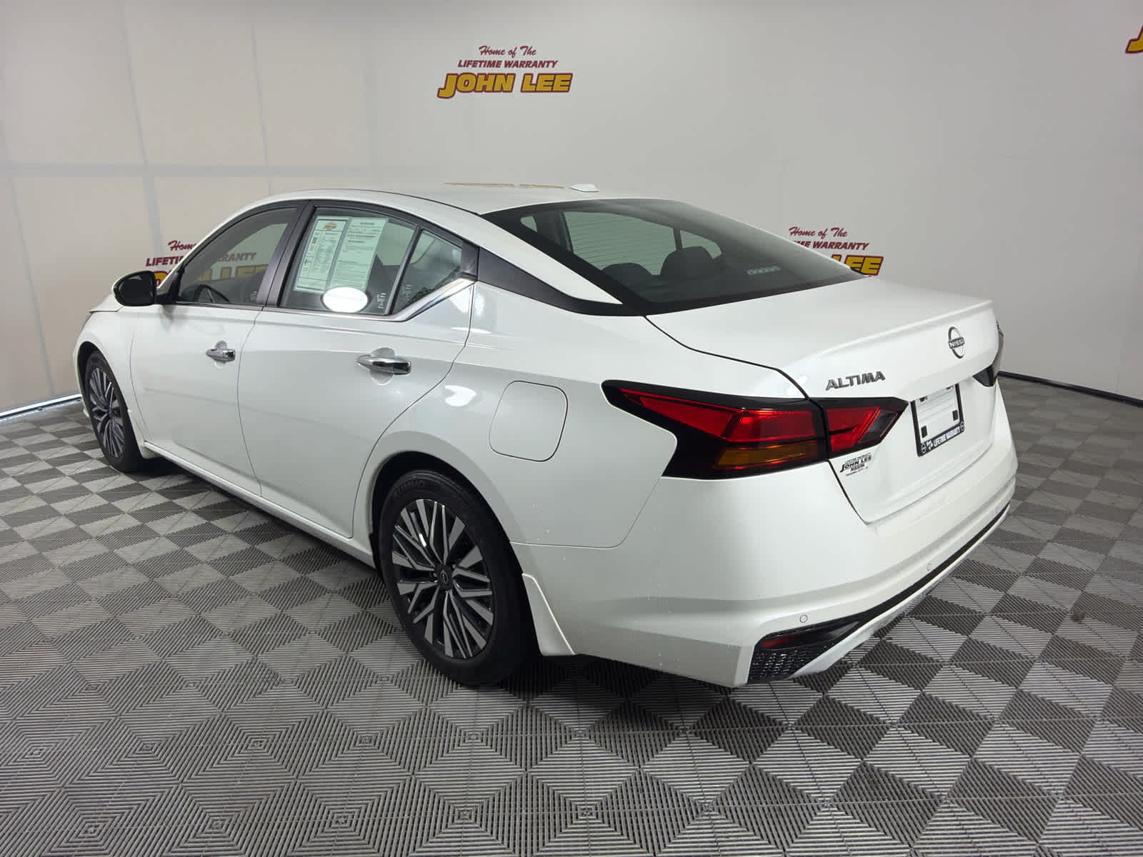 2024 Nissan Altima SV