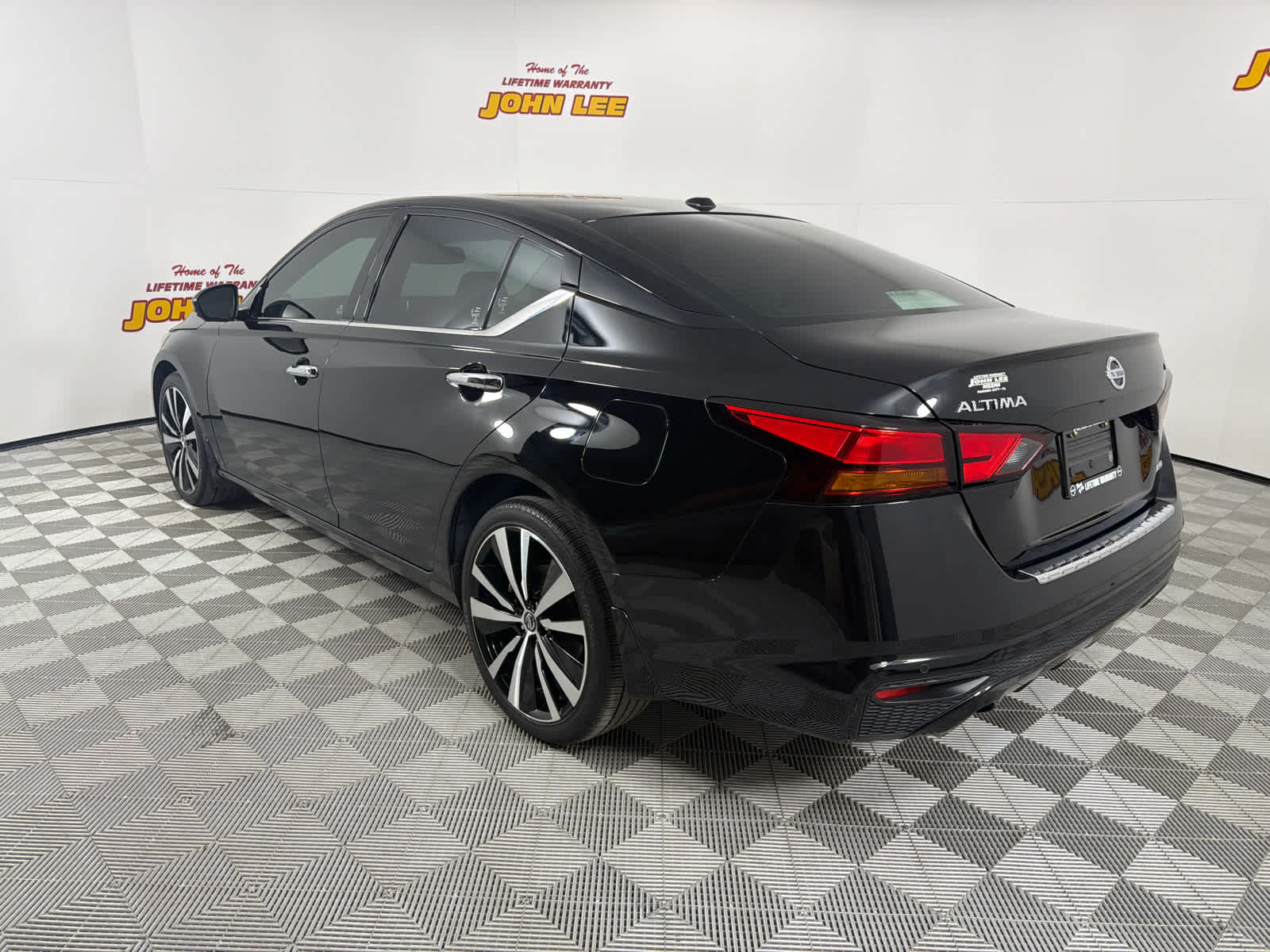 2021 Nissan Altima 2.5 Platinum